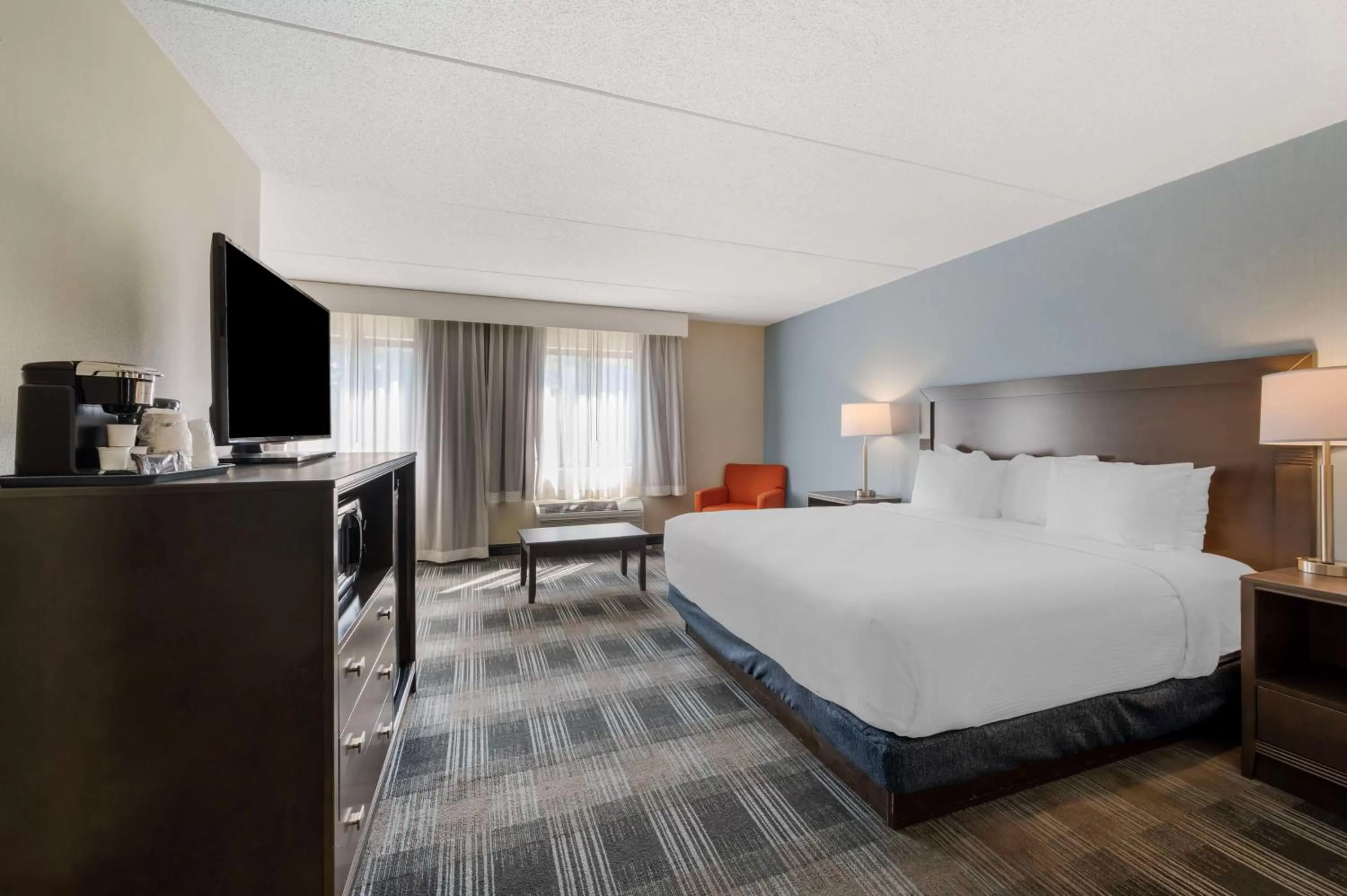 Bedroom, Bed in Best Western Plus Alexandria Fort Belvoir