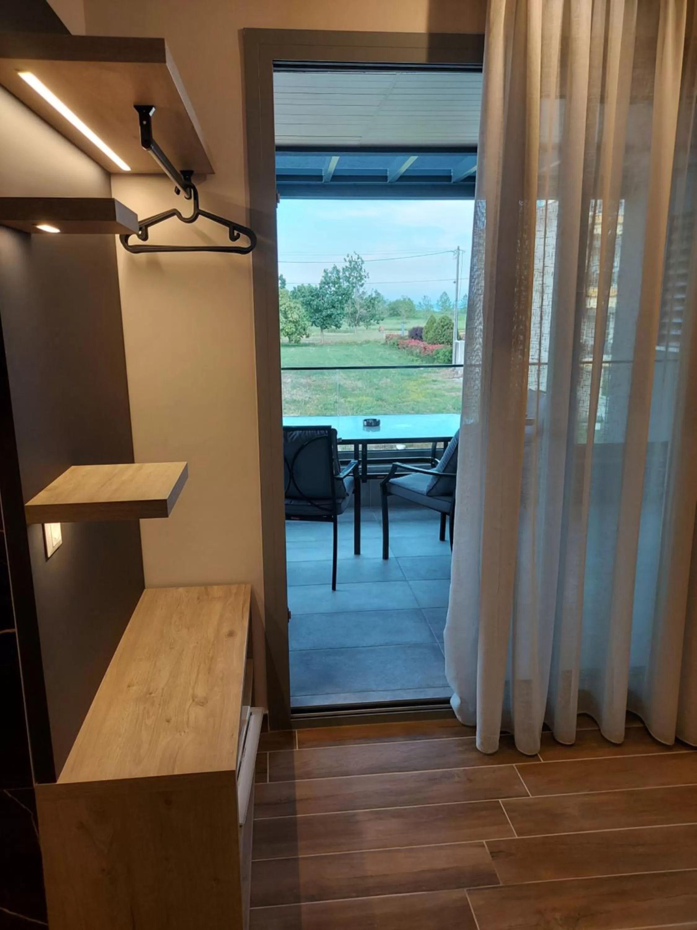 Balcony/Terrace in EUPHORIA ''Staying in Pleasure''