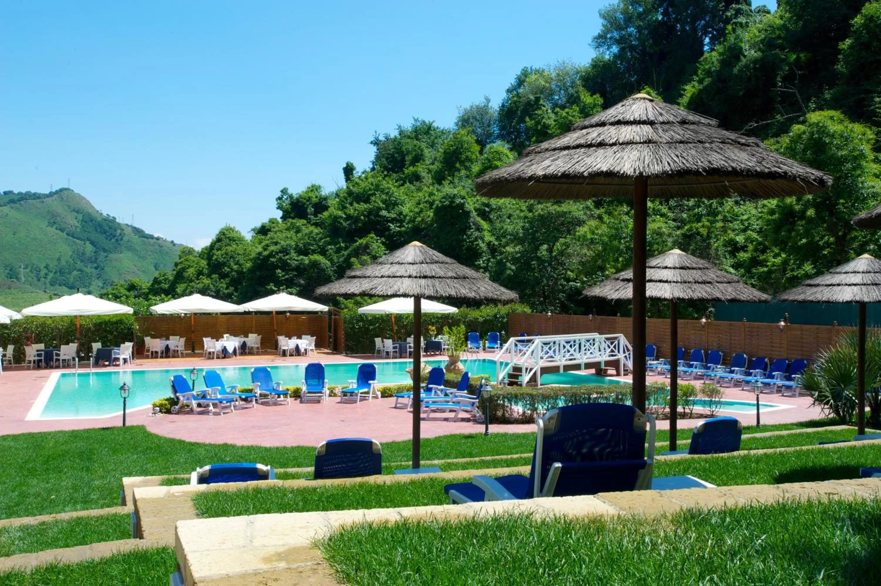 Restaurant/places to eat in Agave Hotel