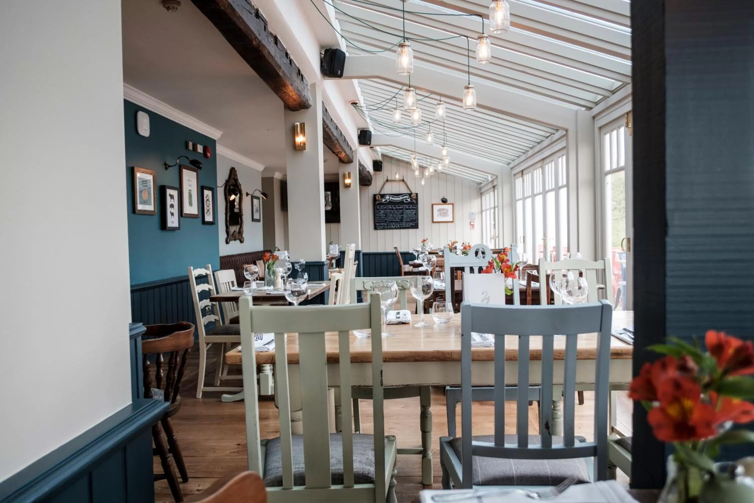 Restaurant/places to eat in The Swan Hotel