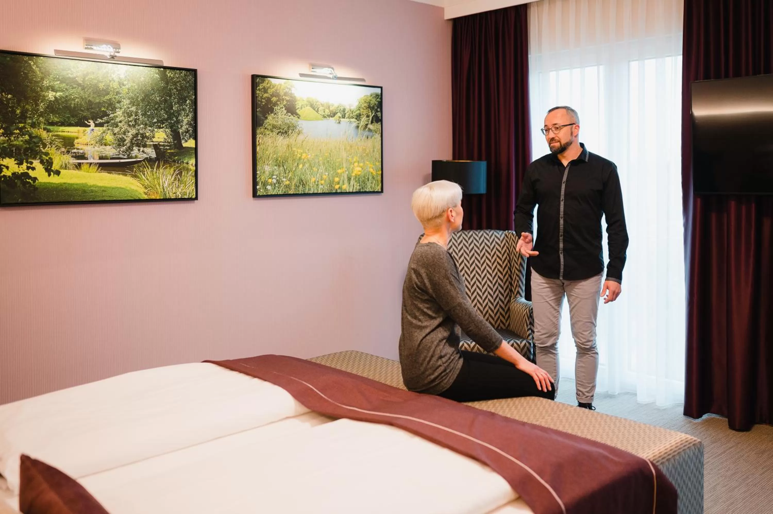 Photo of the whole room, Bed in Best Western Plus Parkhotel & Spa Cottbus