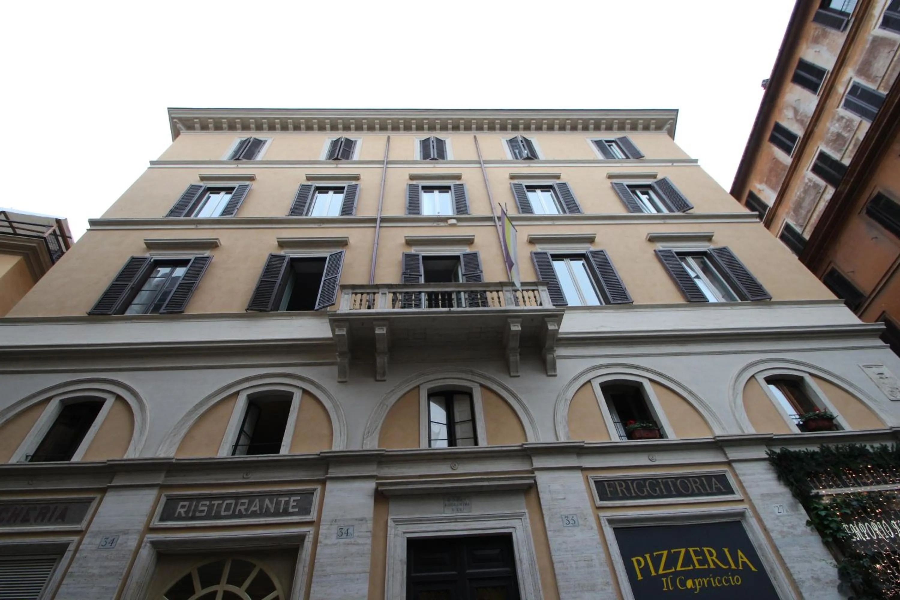 Facade/entrance in Locanda Navona