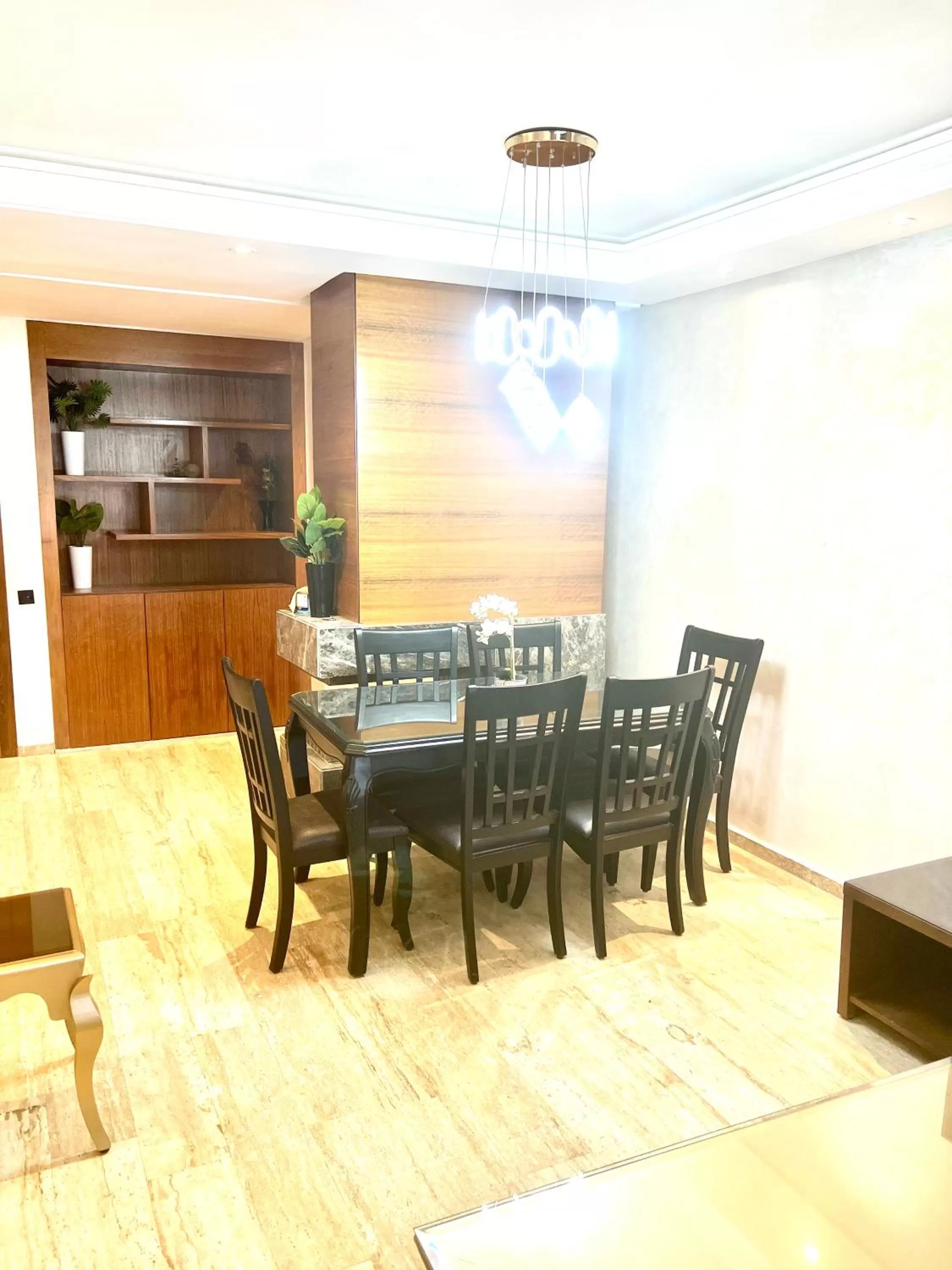 Dining area in Luxury apartment 2