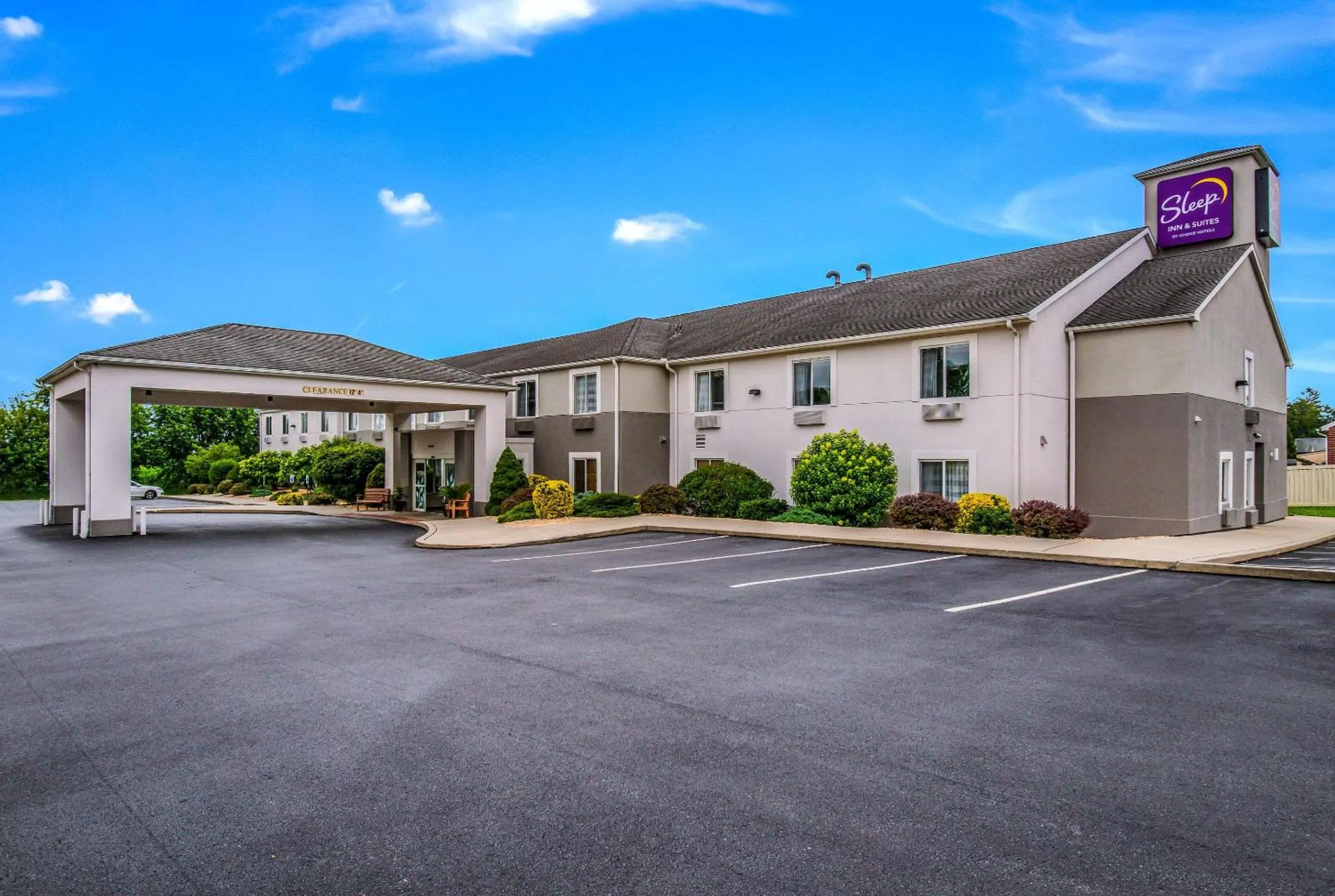 Property building in Sleep Inn & Suites Ronks