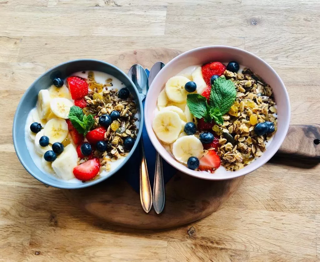 Food in Milk and cookies