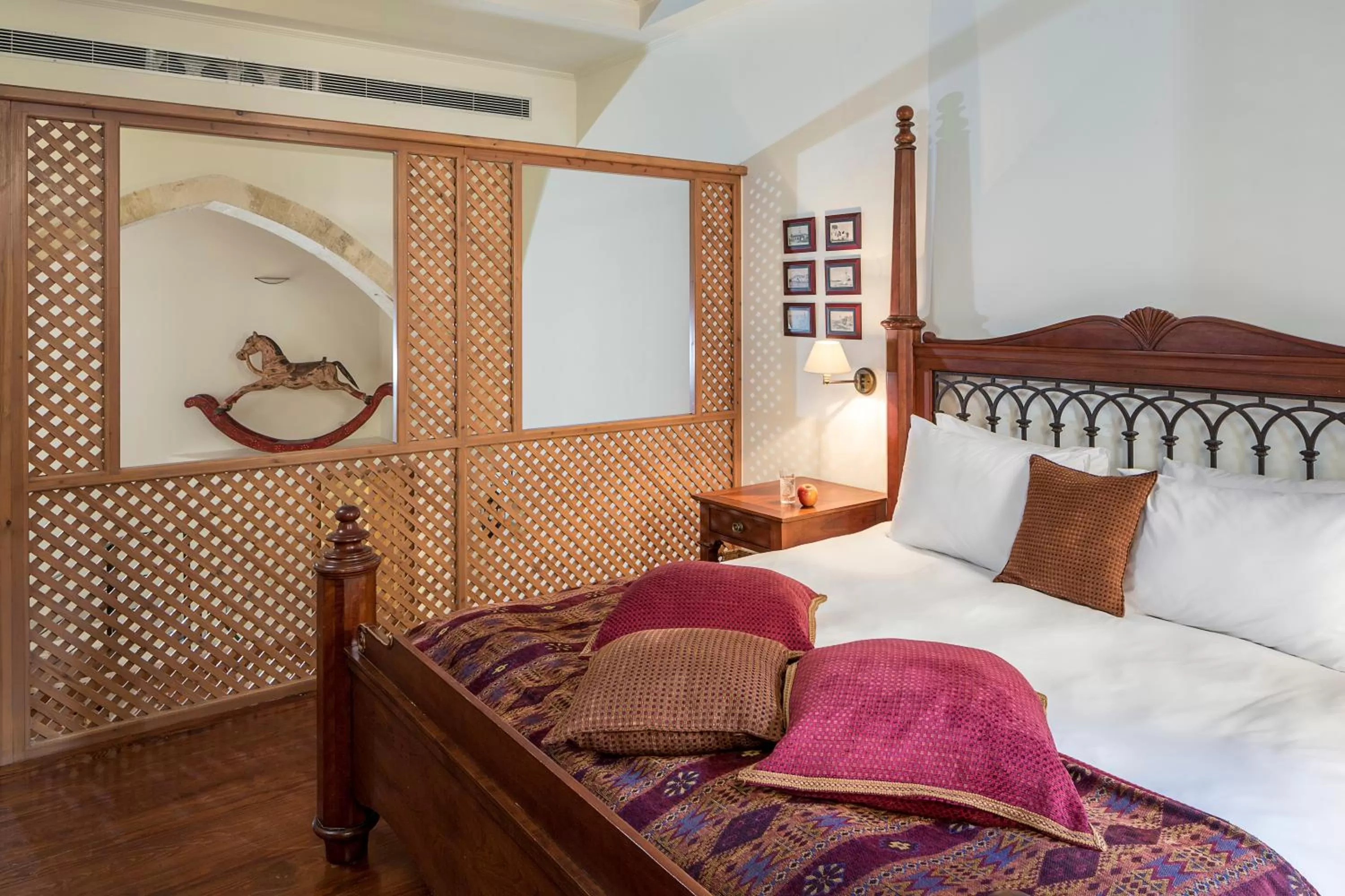 Bed in Casa Delfino Hotel & Spa