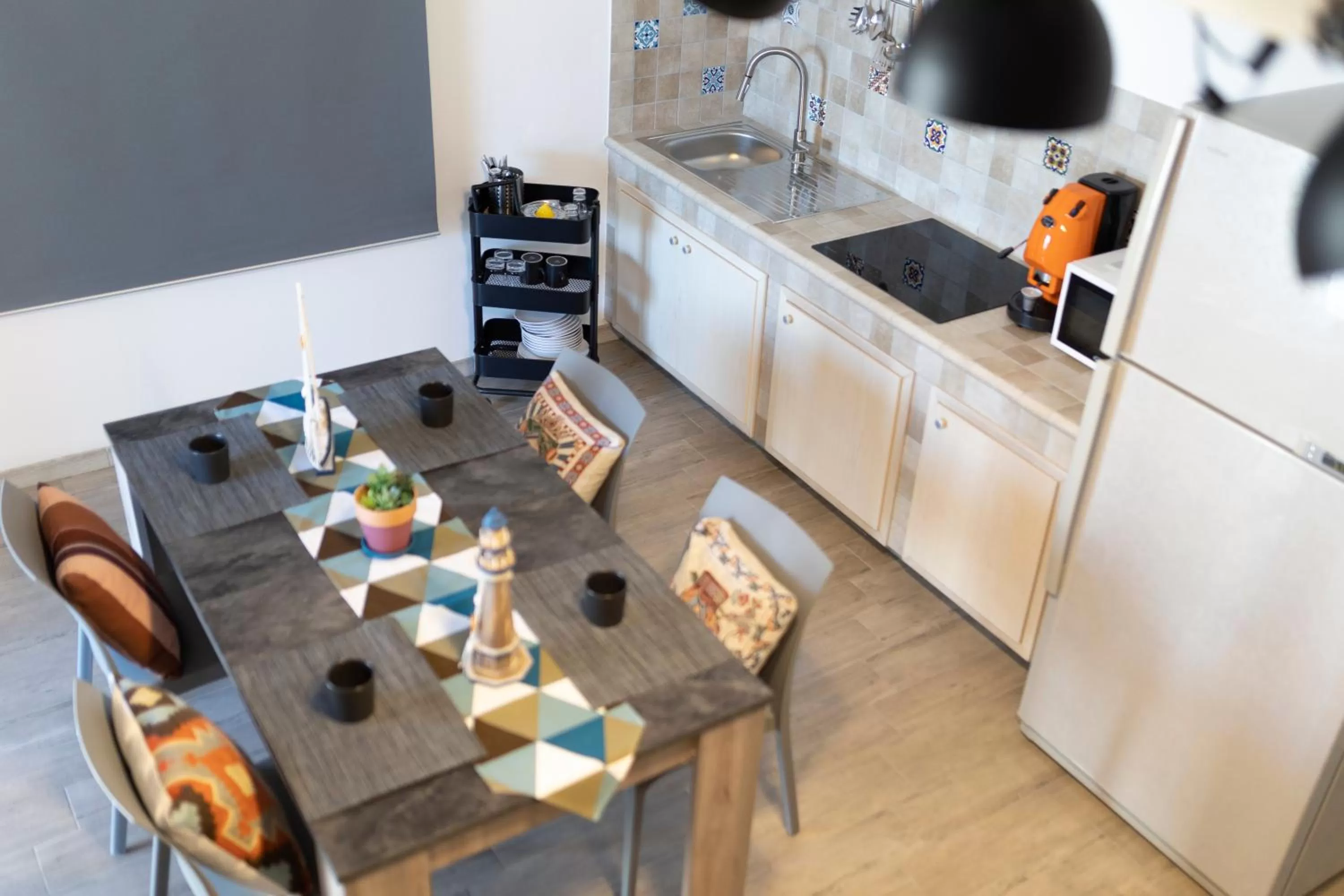 MrBrown - Cinzia Resort Beach