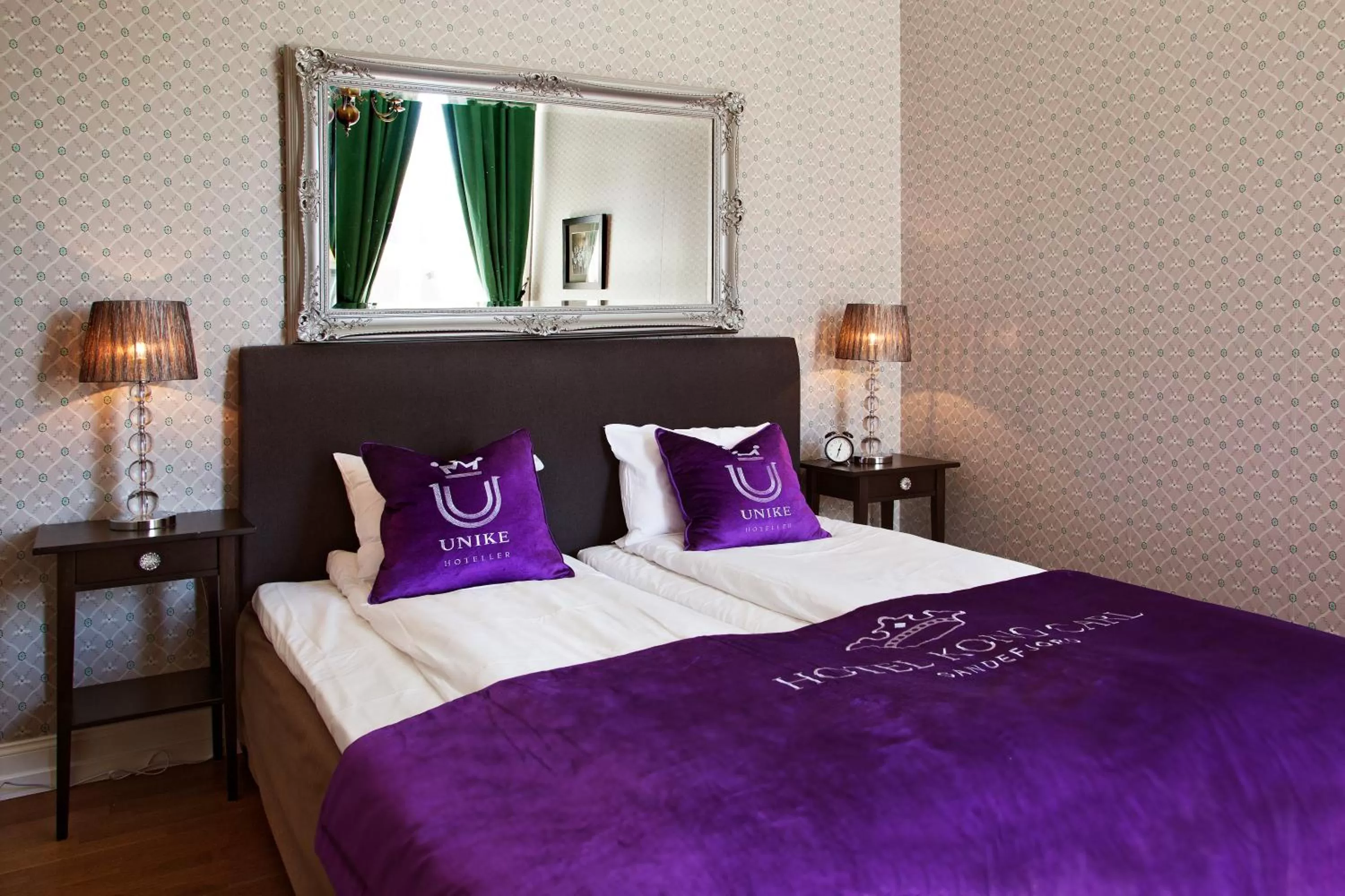 Bed in Hotel Kong Carl - Unike Hoteller