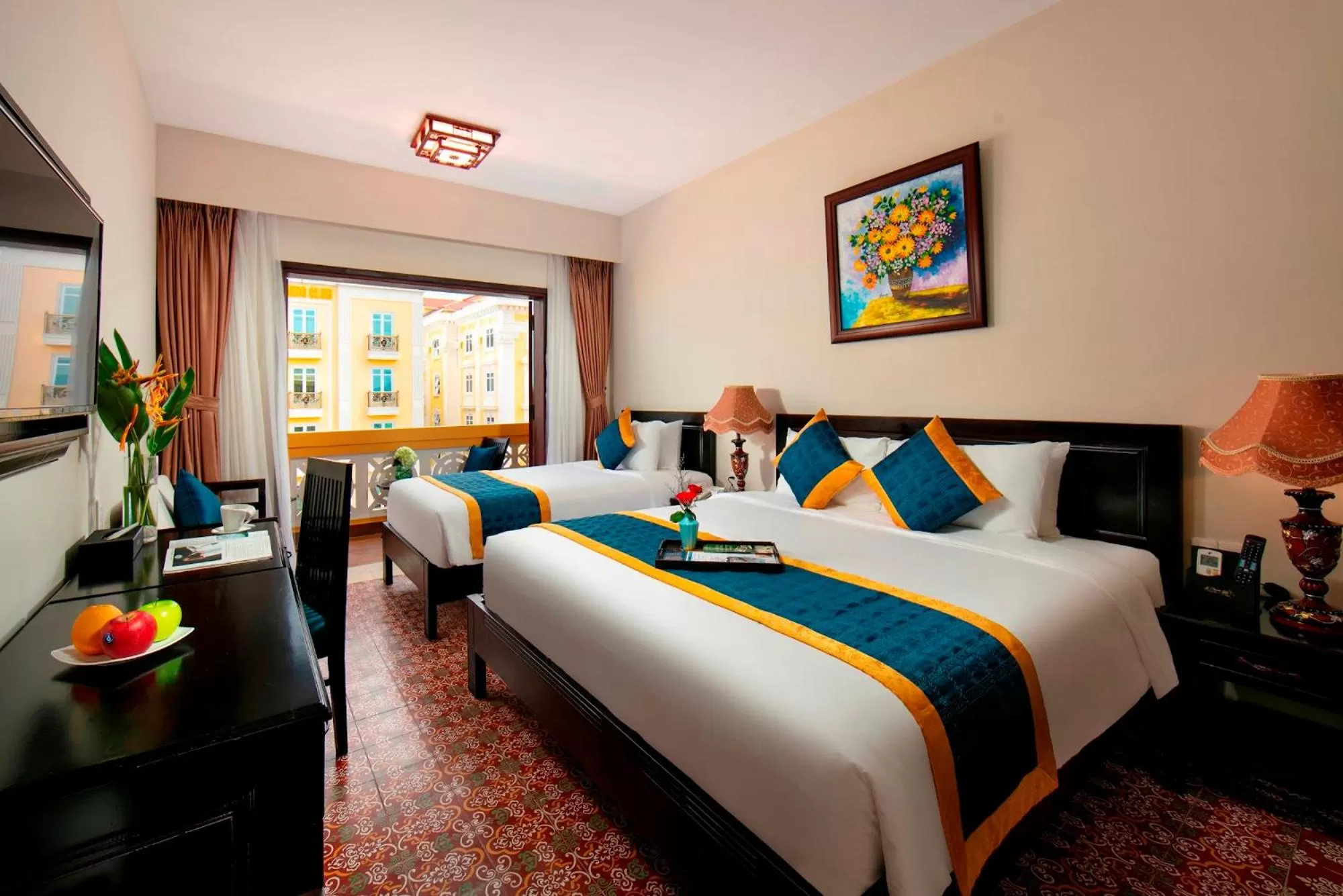 Bed in La Charm Hoi An Hotel & Spa