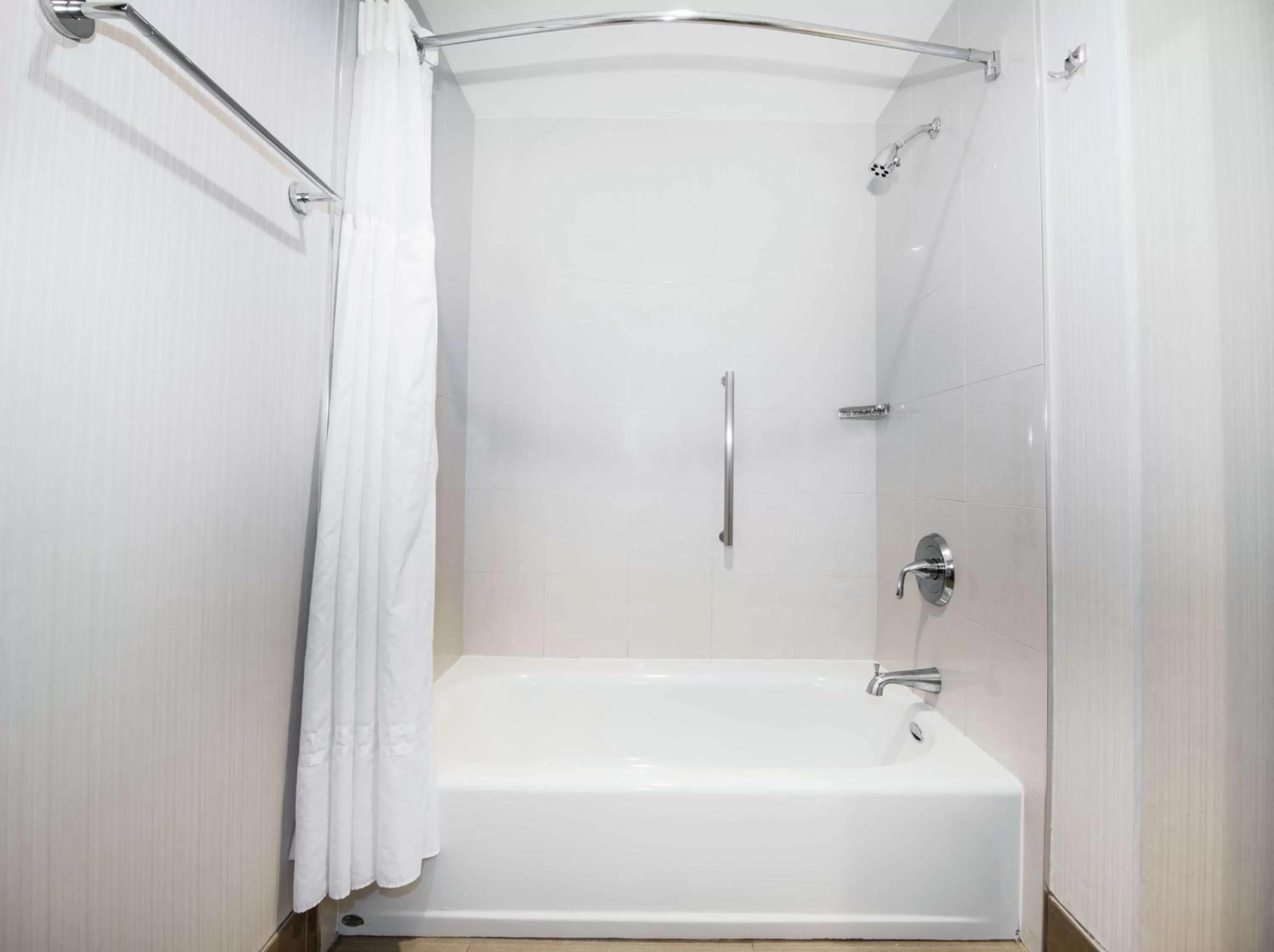 Bathroom in Hilton Santa Cruz Scotts Valley