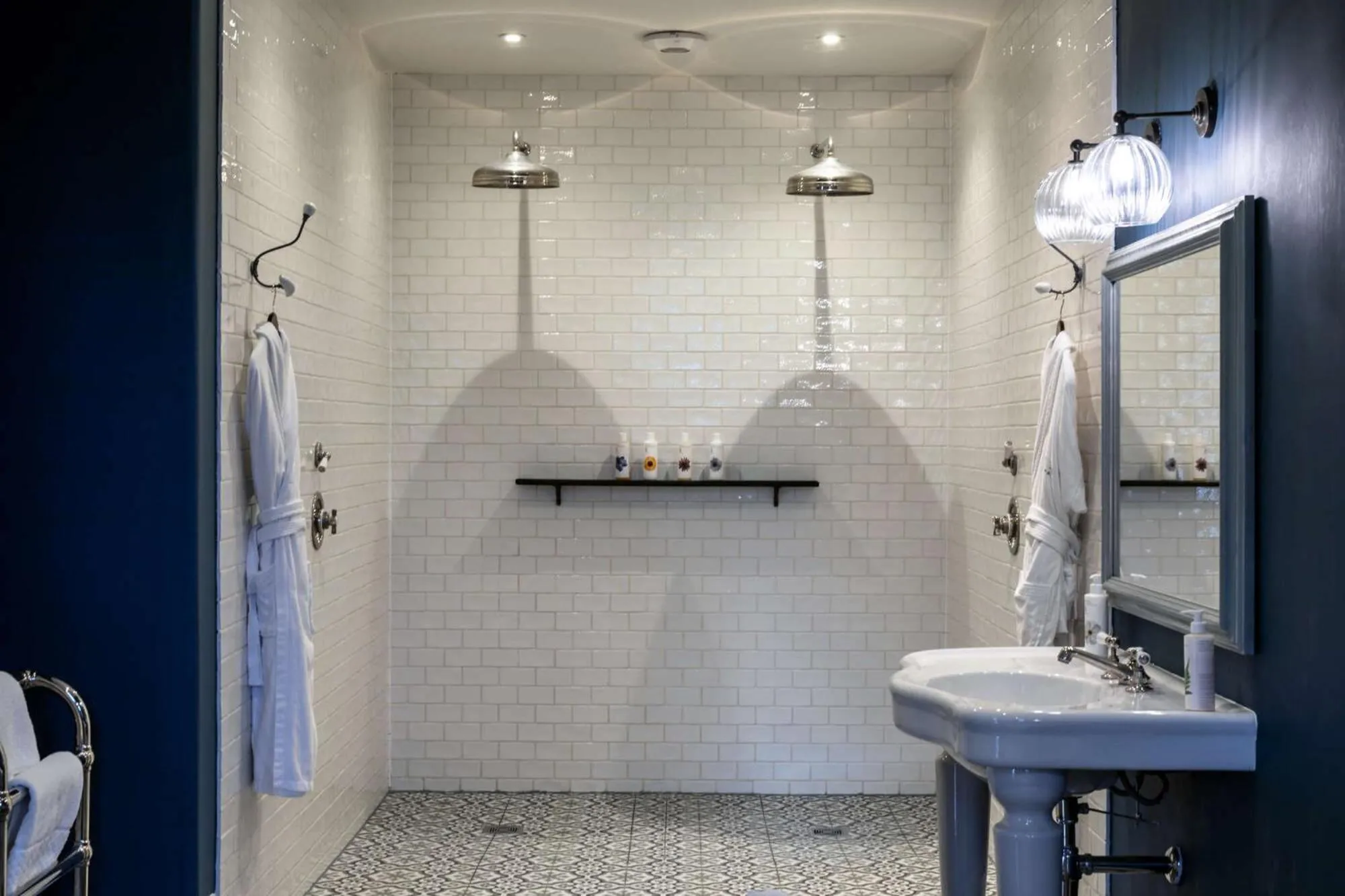 Shower in No38 The Park