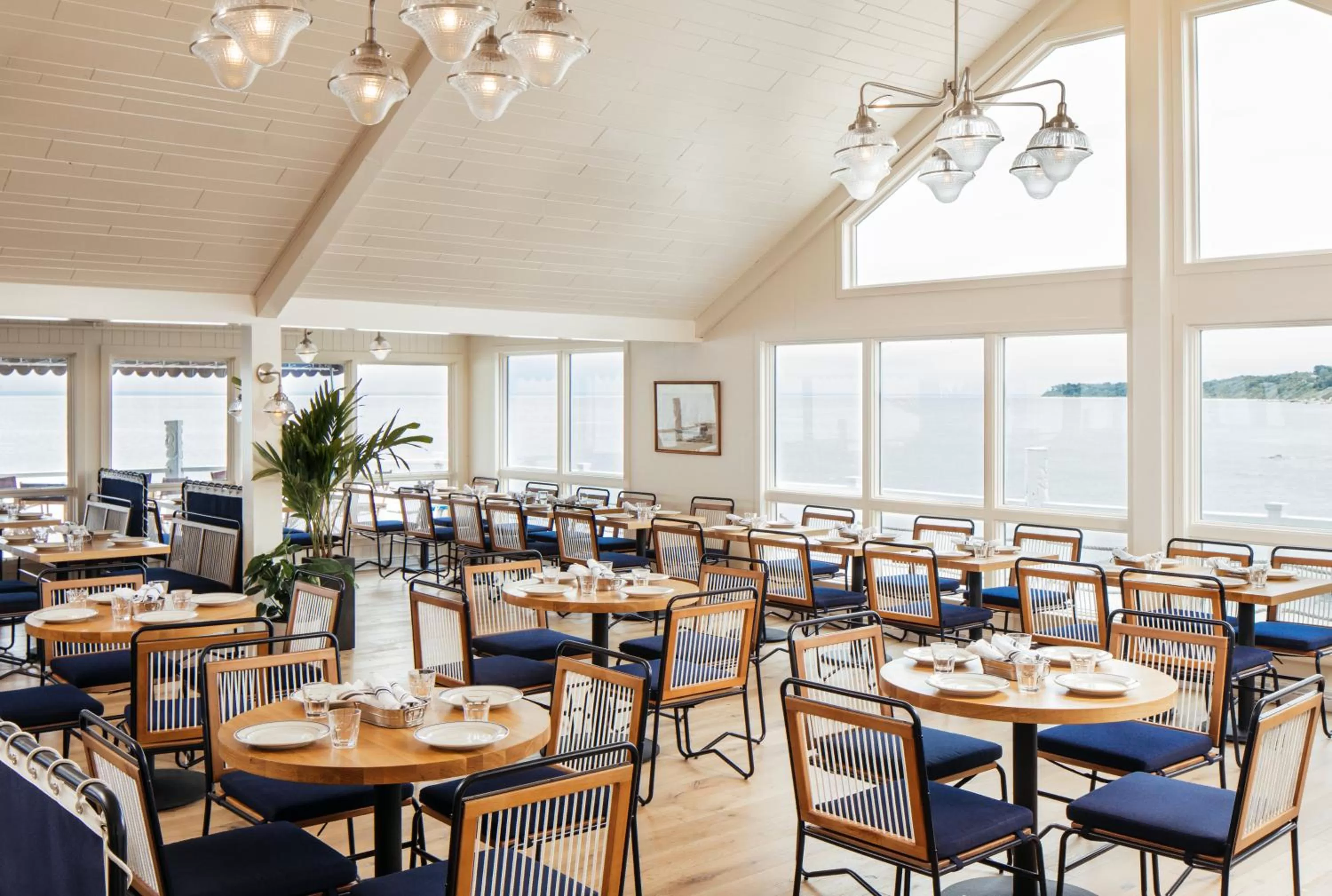 Restaurant/places to eat in Sound View Greenport