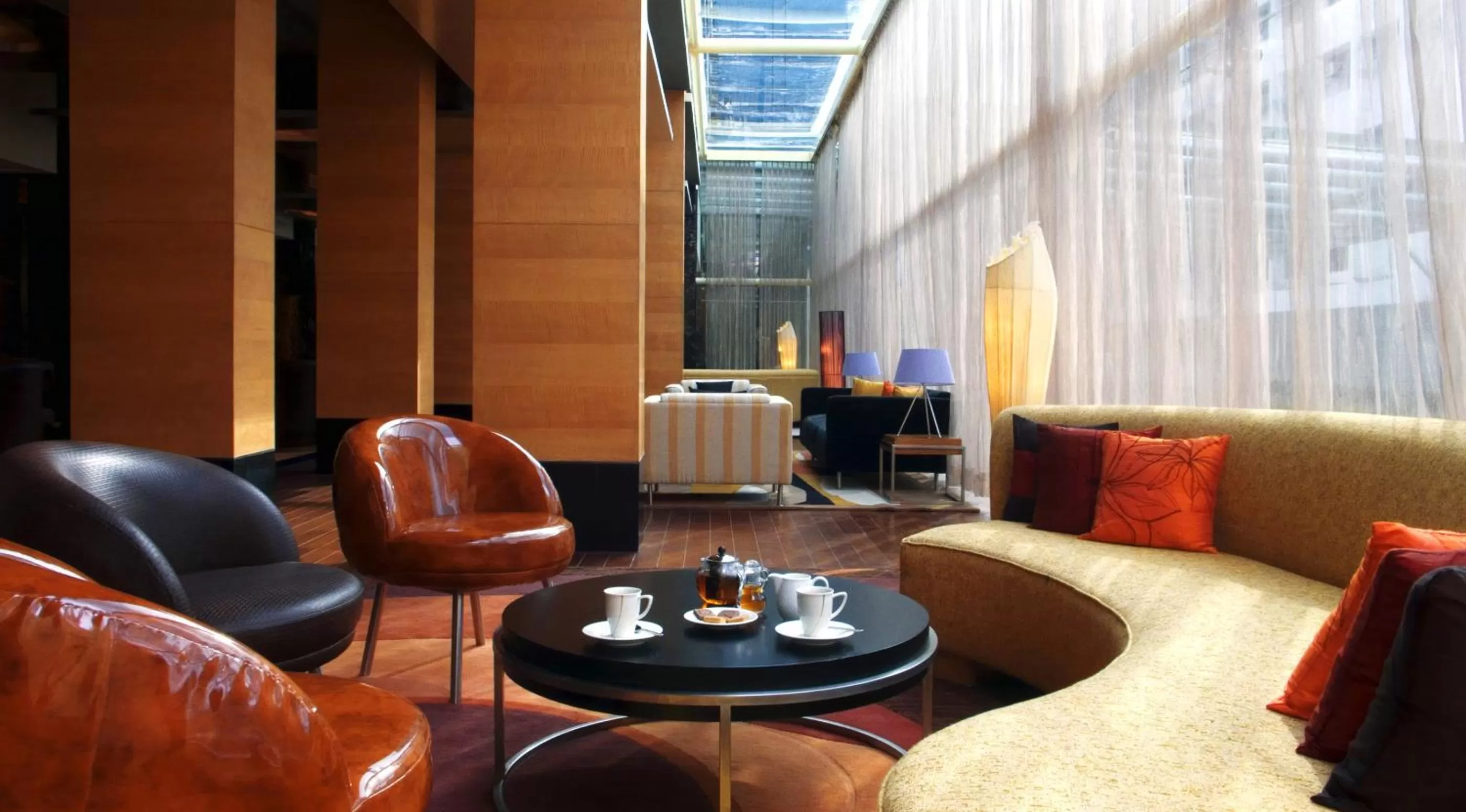 Restaurant/places to eat in Taj Club House