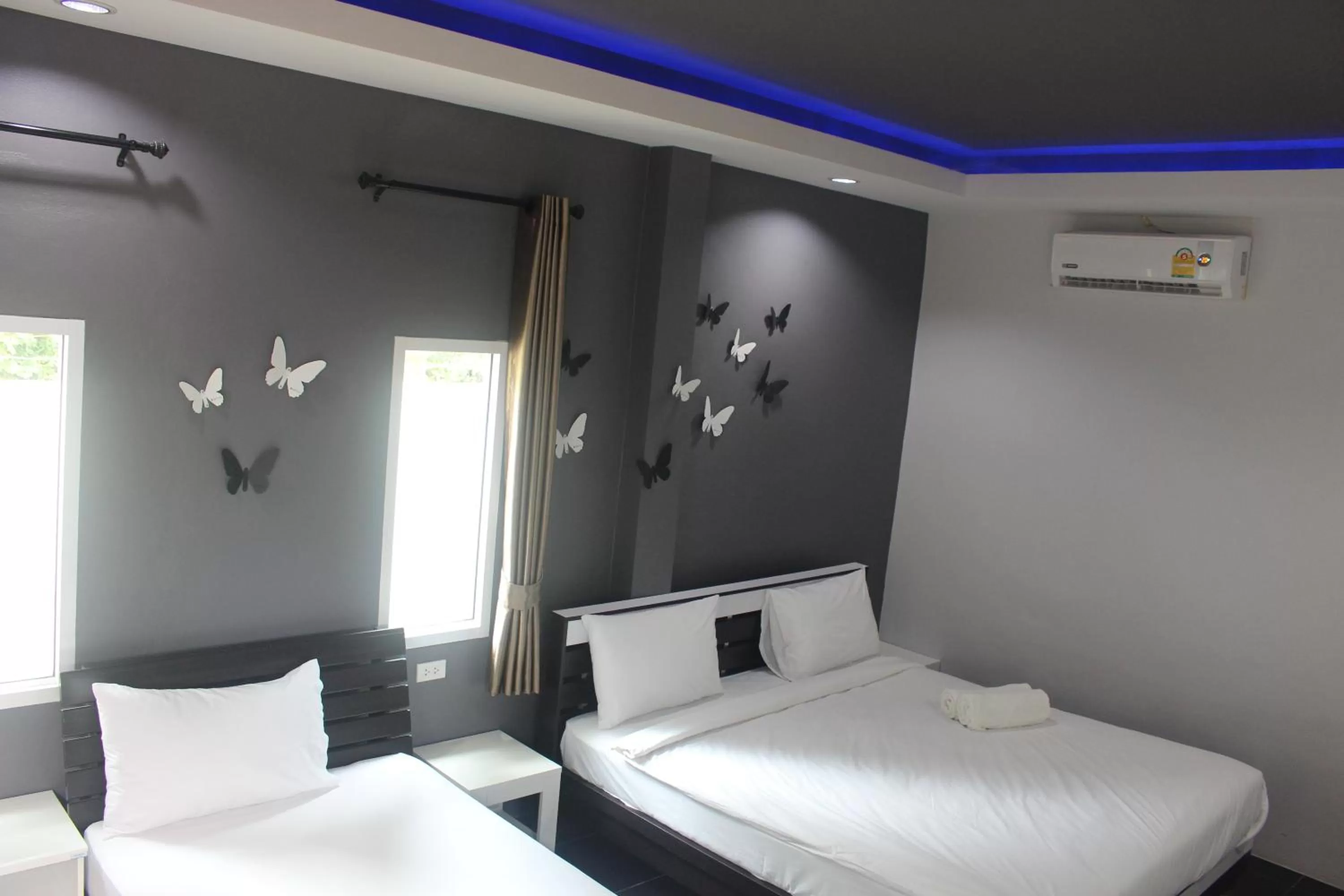 Bed in Nemo 2 Resort