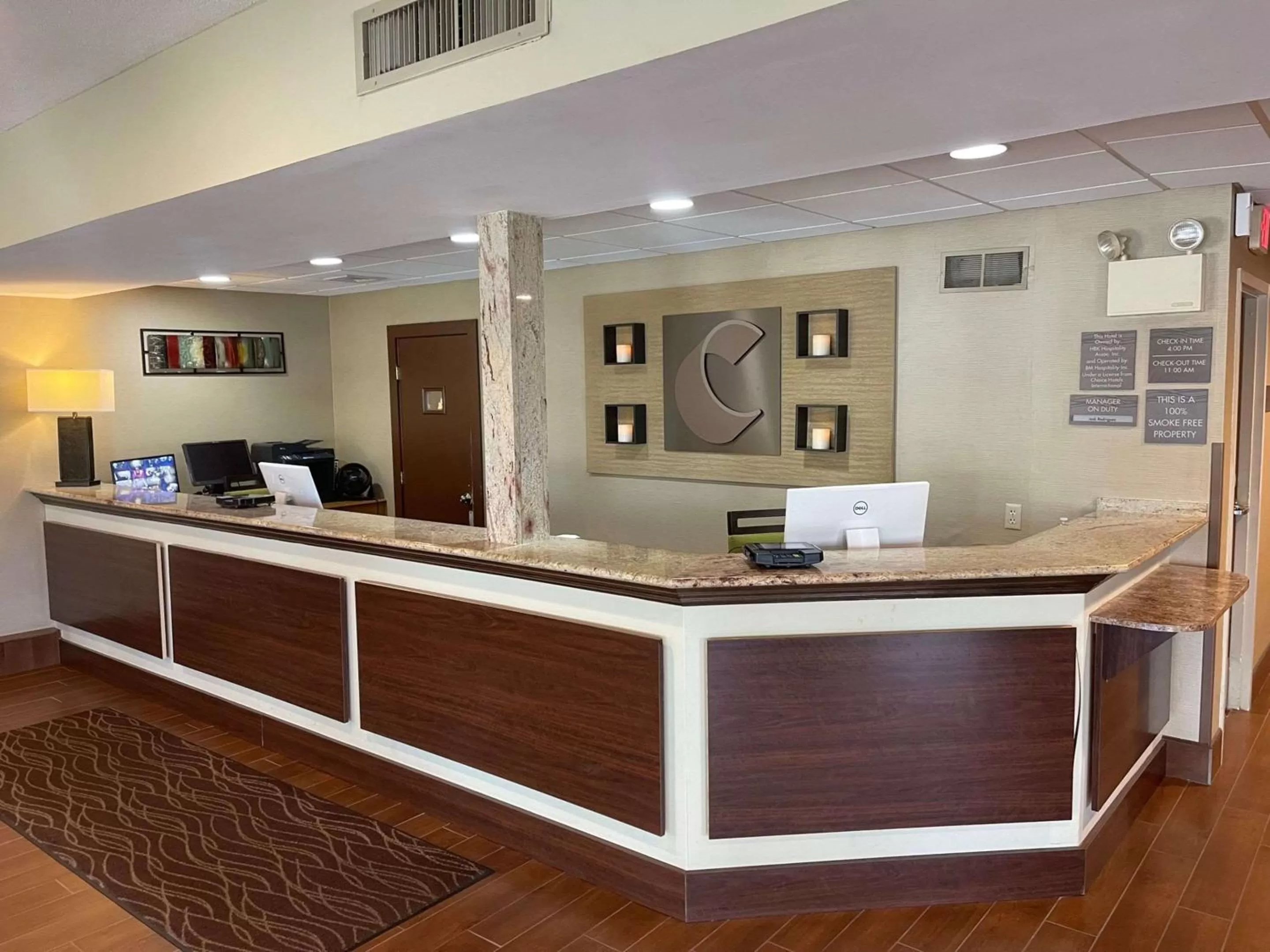 Lobby or reception in Comfort Inn Lancaster at Rockvale
