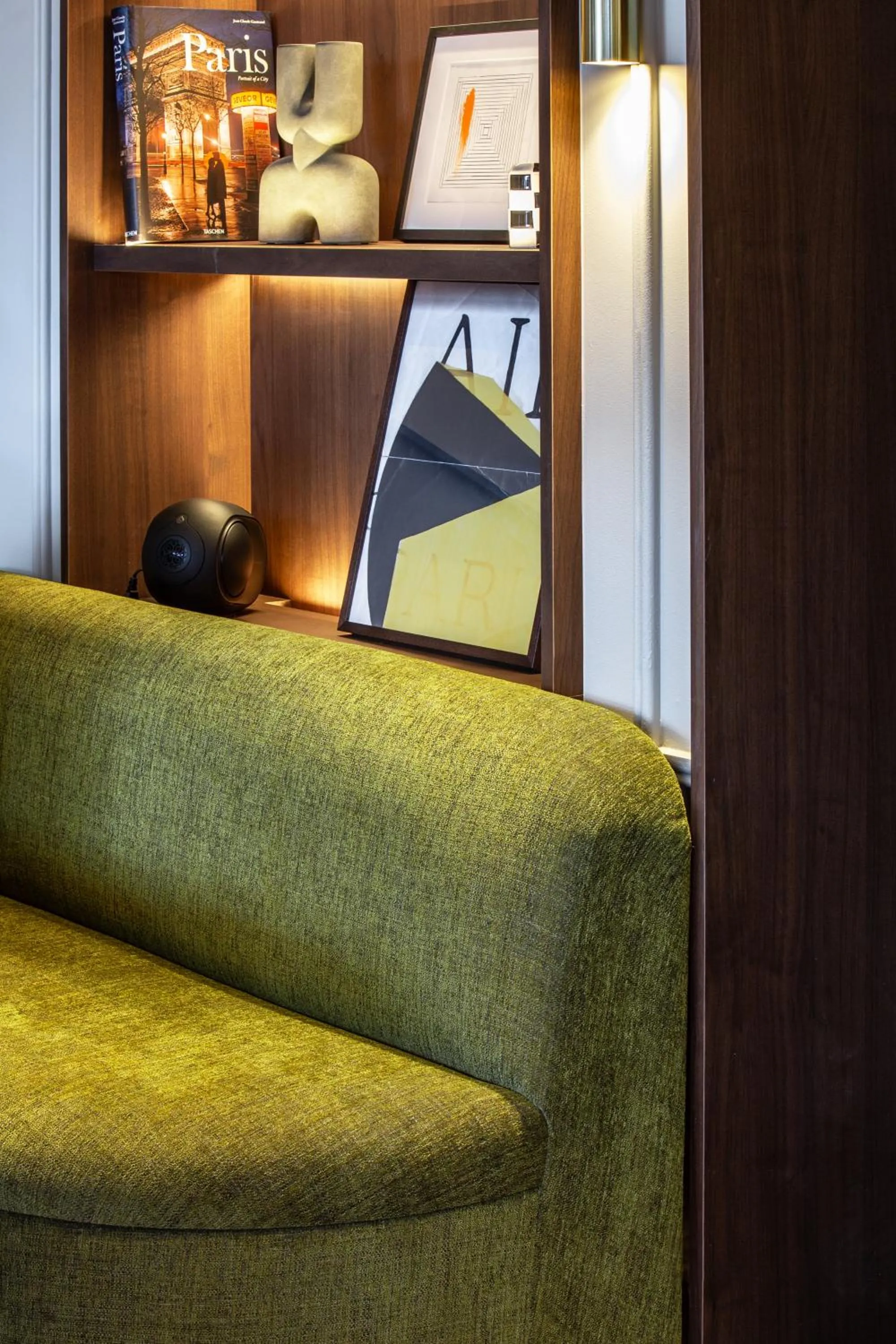 Restaurant/places to eat in Hotel Flanelles Paris