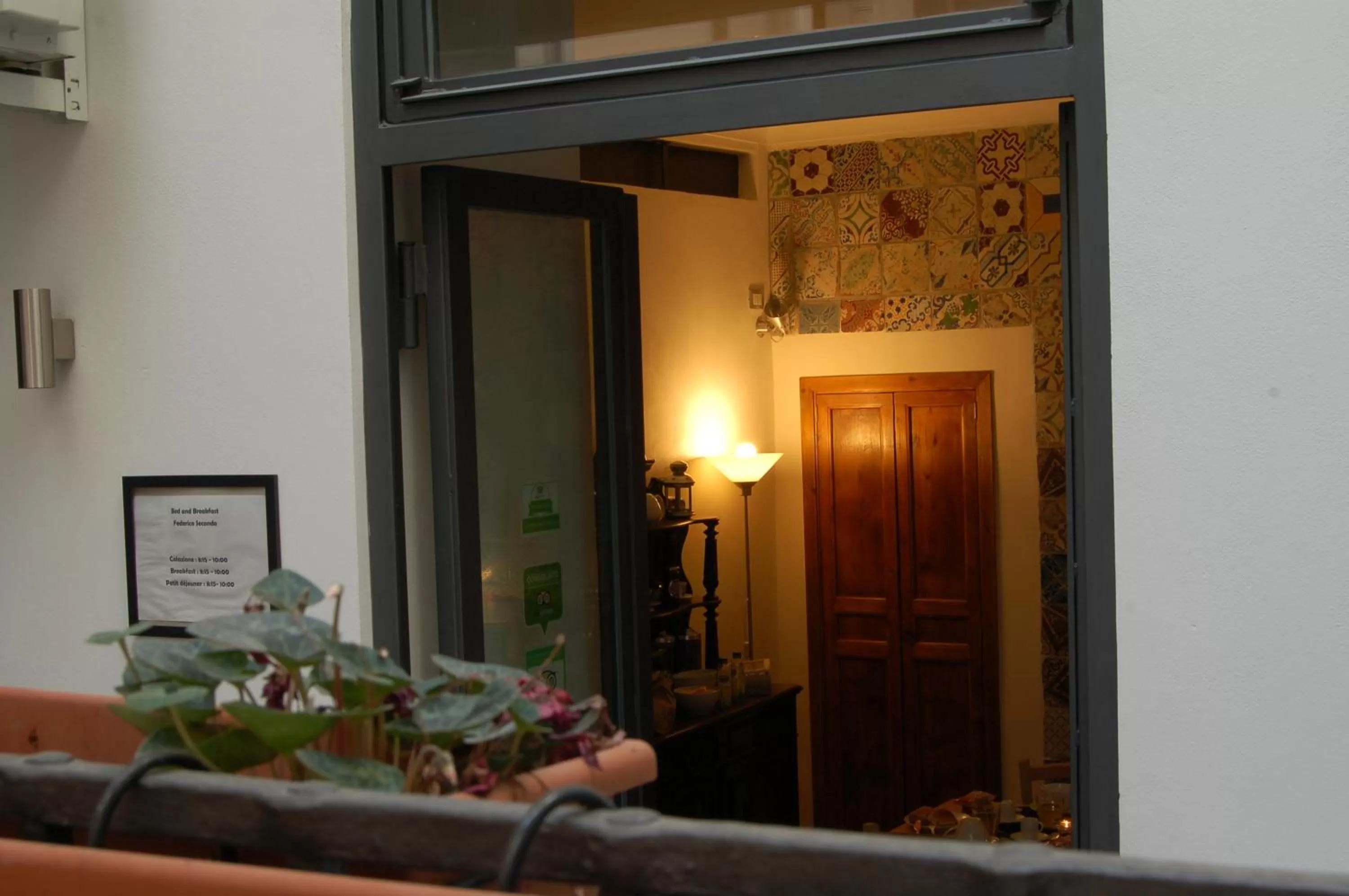 Decorative detail in Federico Secondo B&B