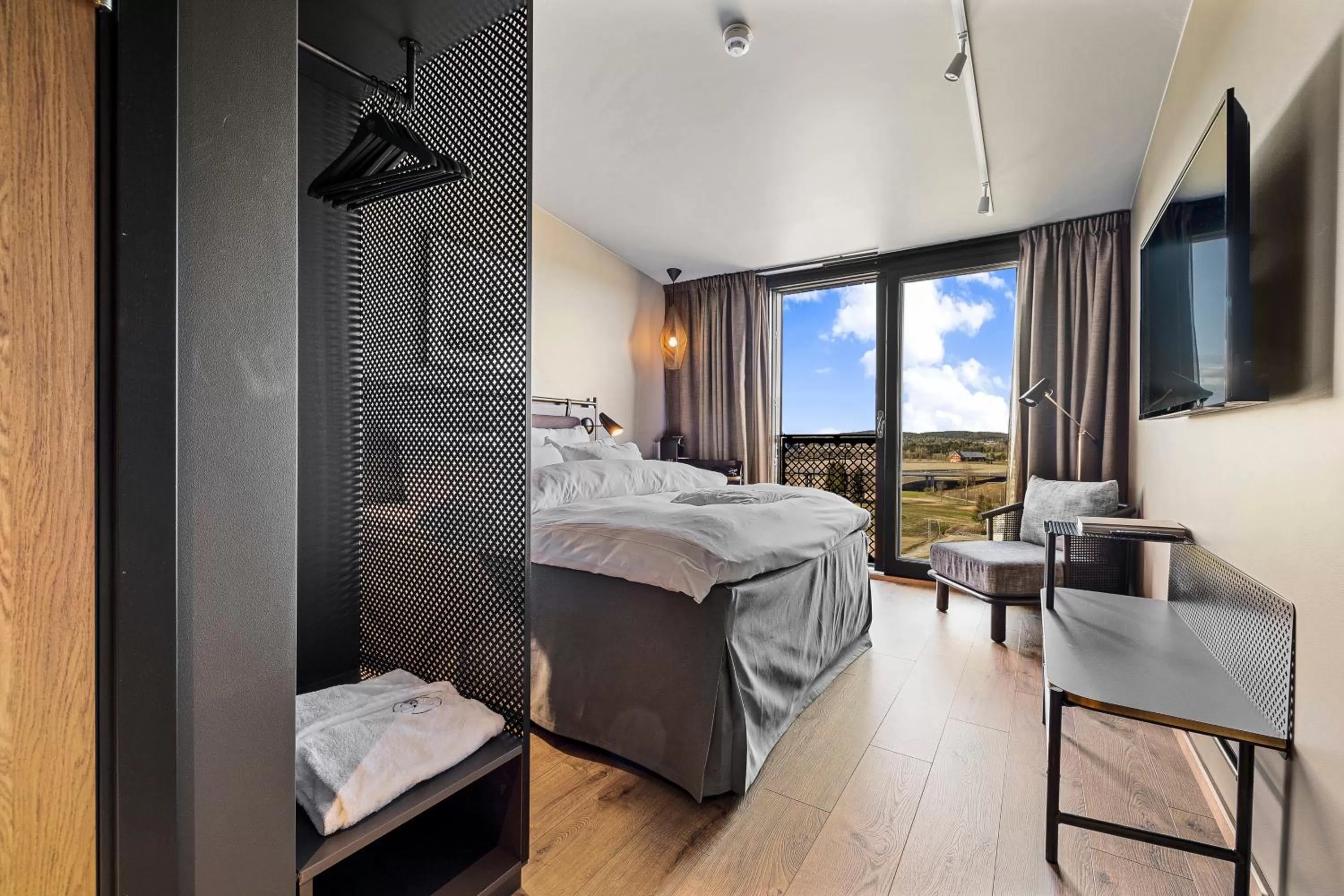 Bed in Lily Country Club