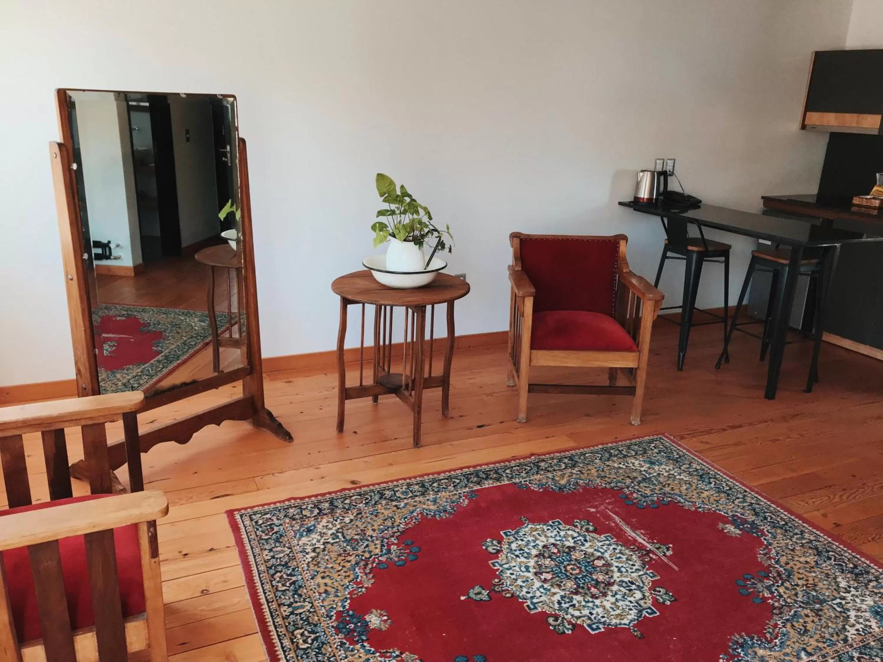 Bedroom in Augusta Hotel