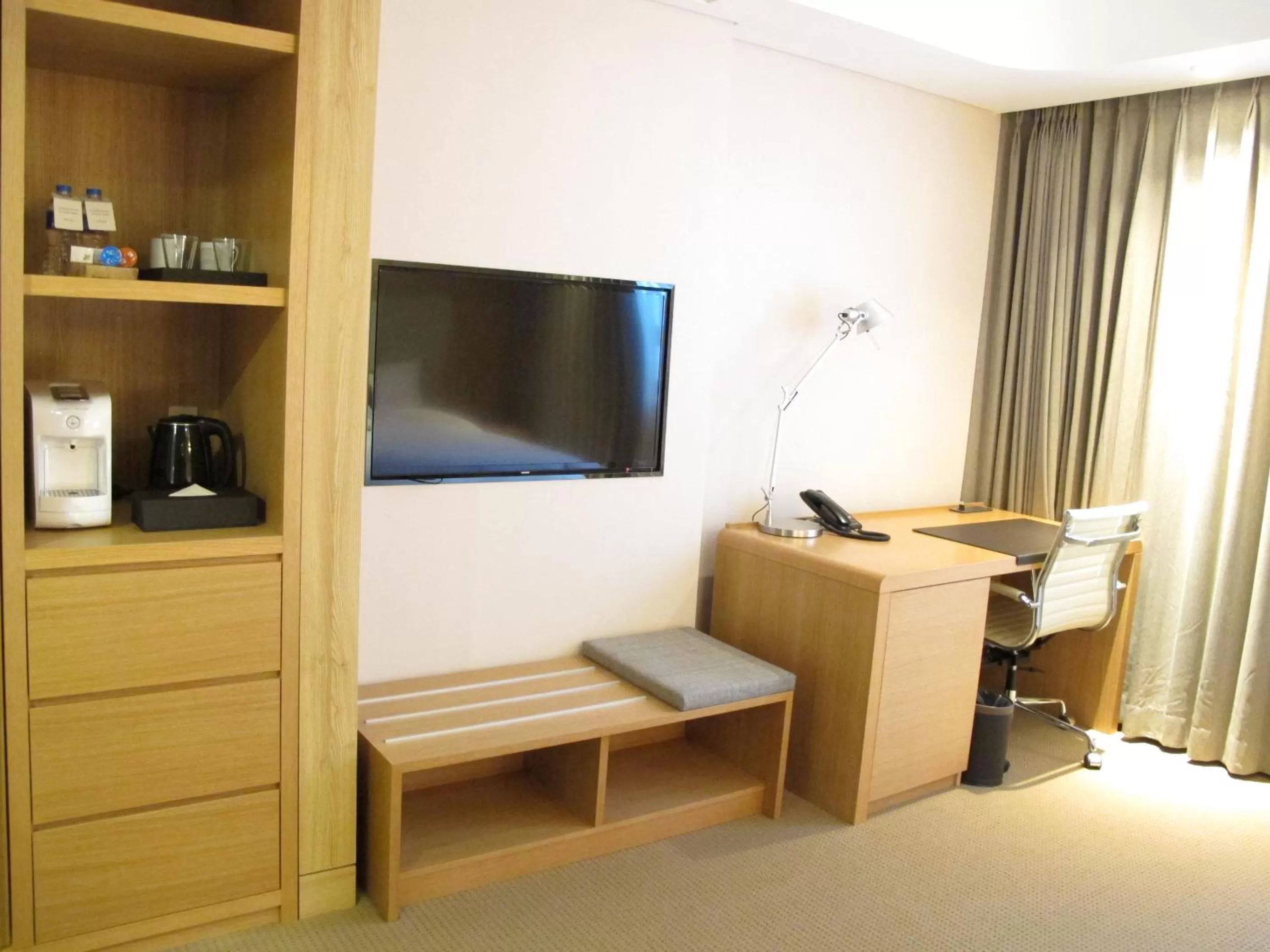 TV and multimedia in Acube Hotel Dongdaemun