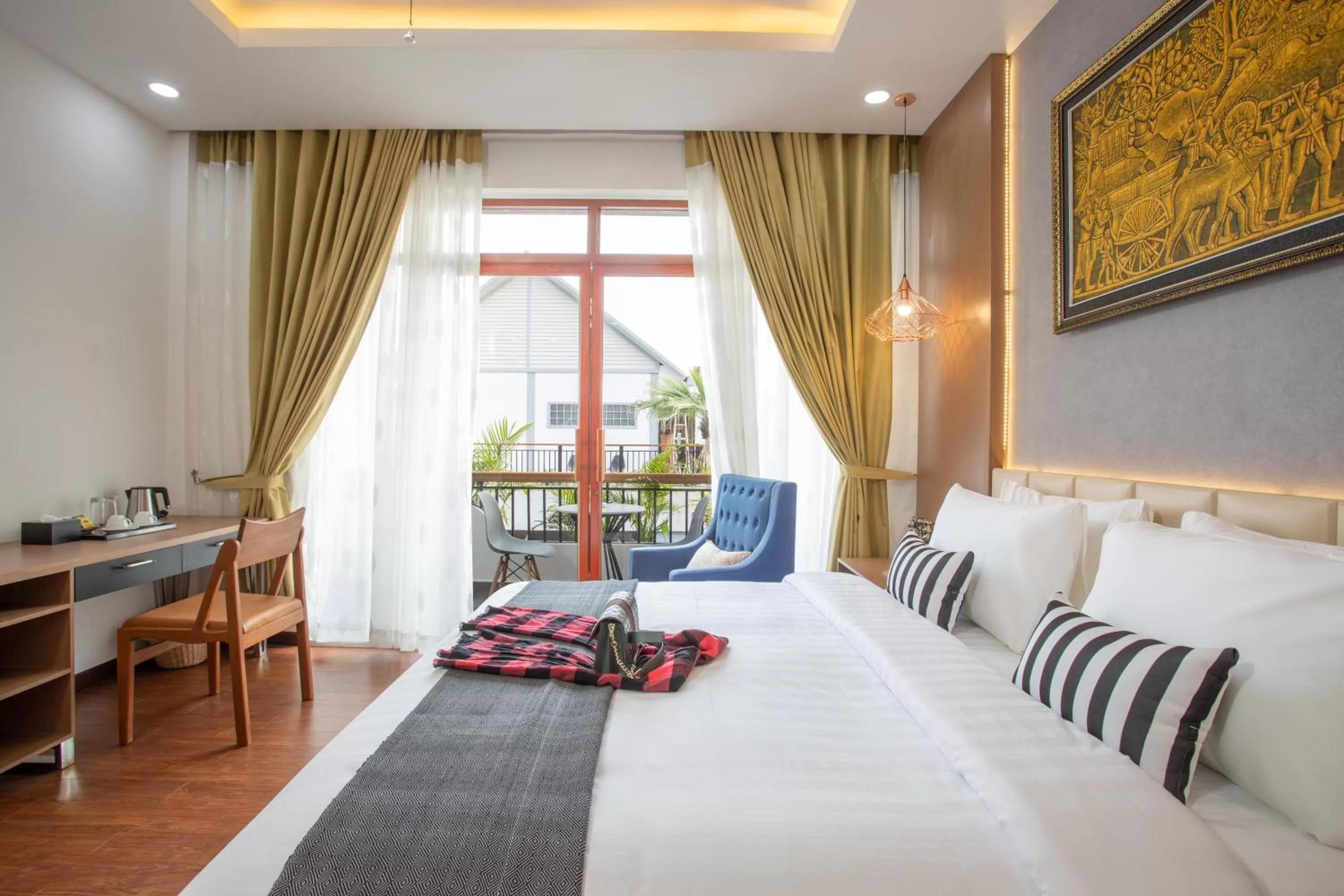 Guests in Cambana La Riviere Boutique