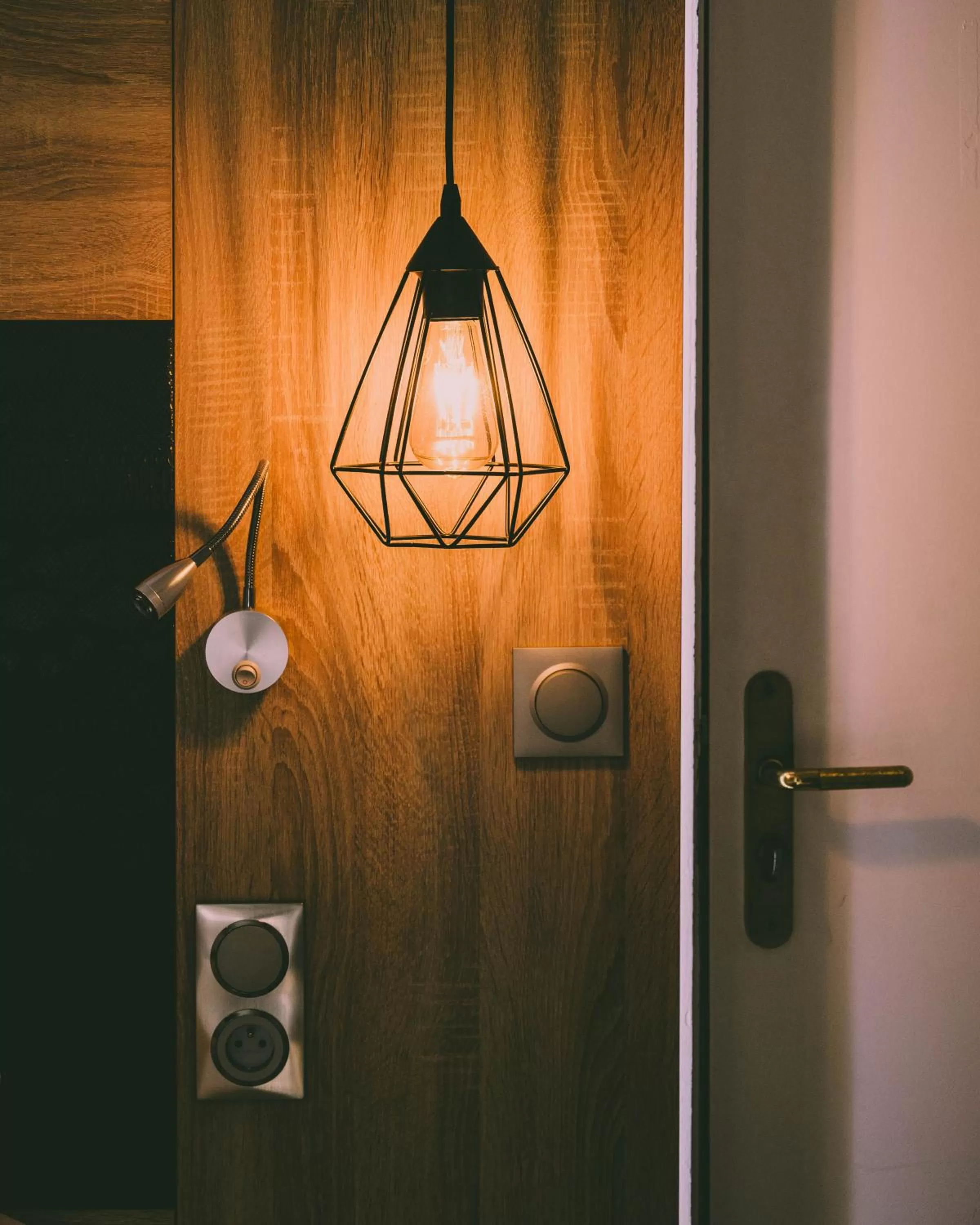 Bedroom in The Originals Boutique, Hôtel du Pont Roupt, Mende