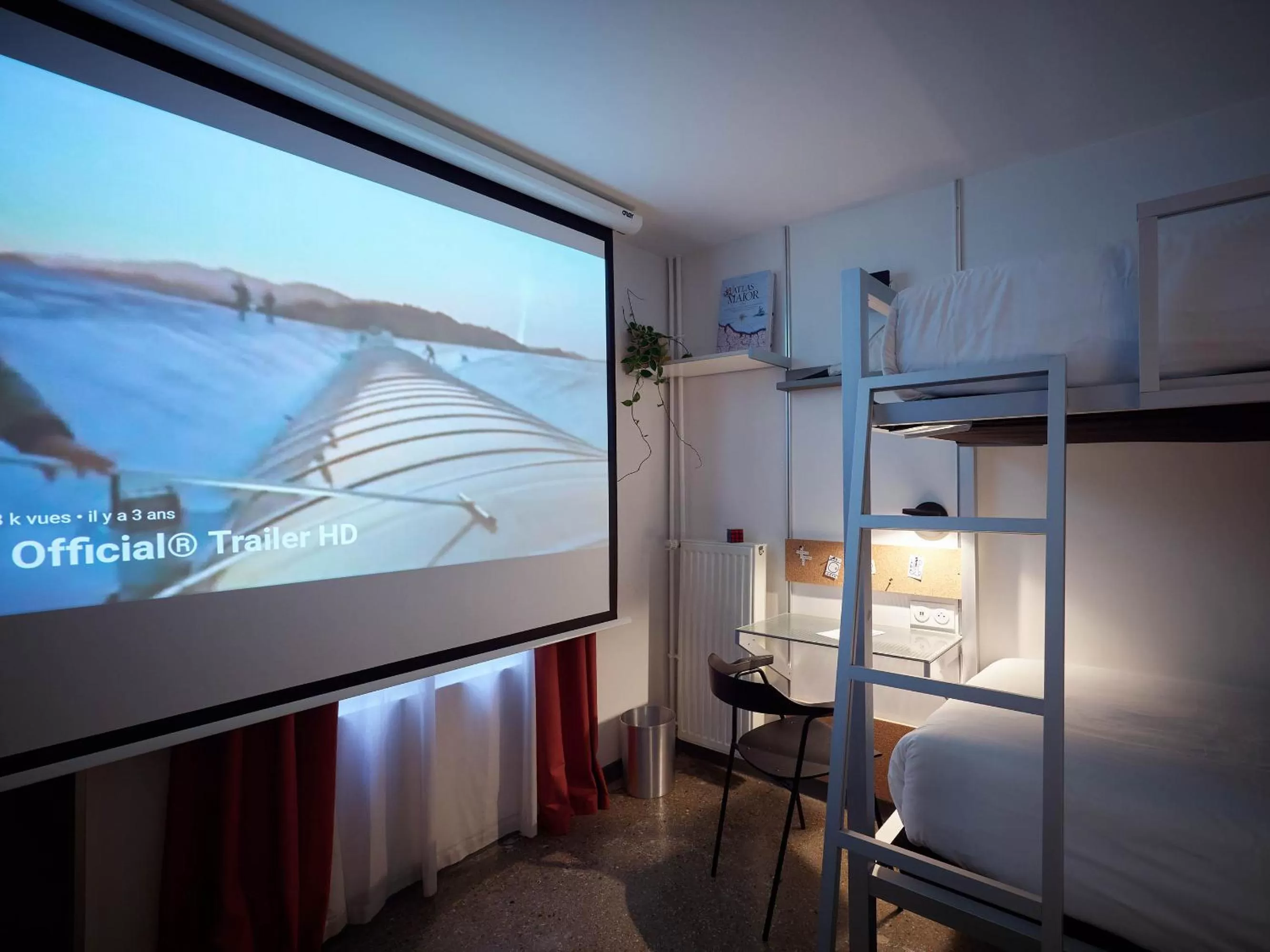 Bedroom, Bed in French Theory