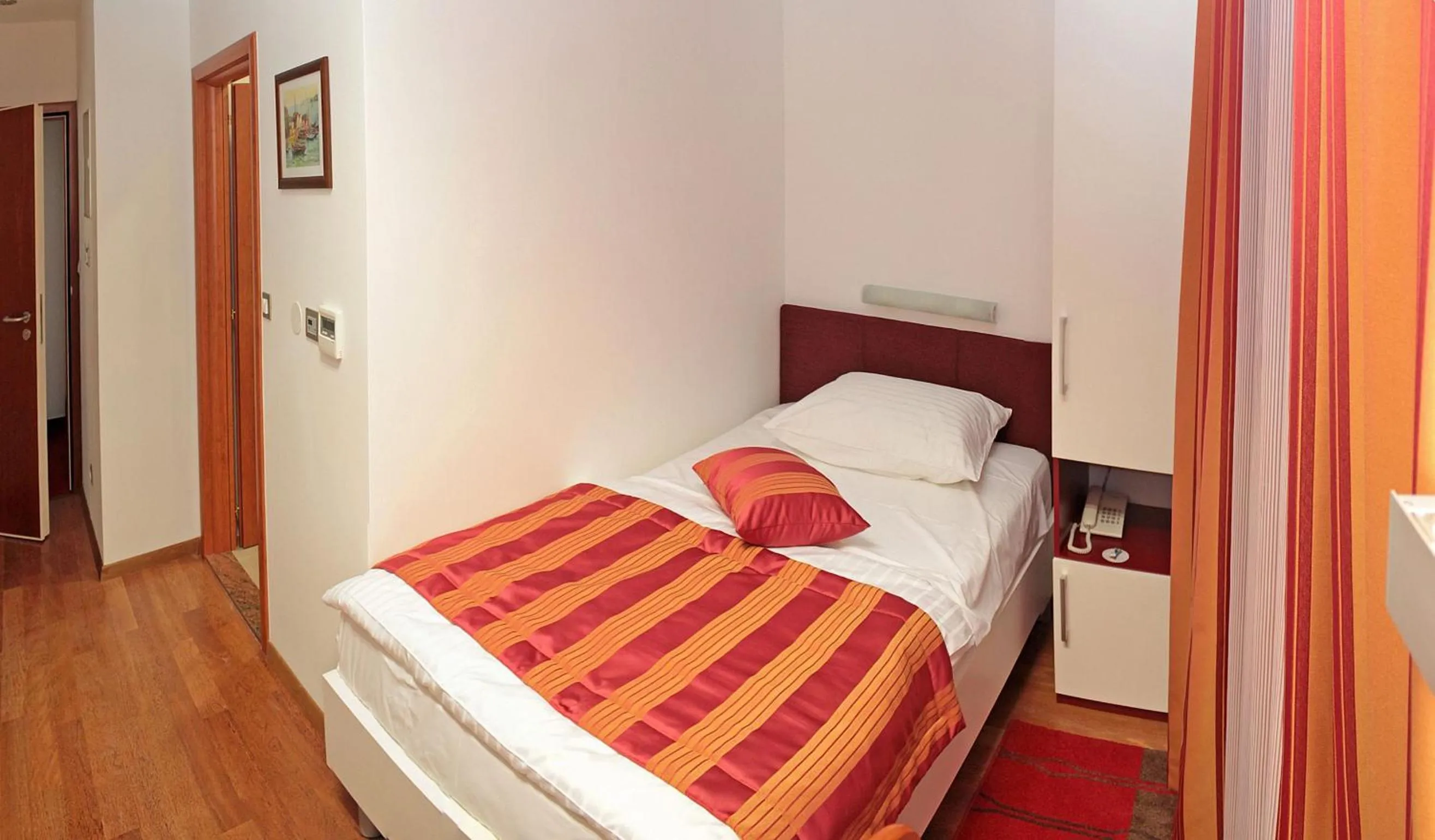 Bedroom, Bed in Hotel Monika