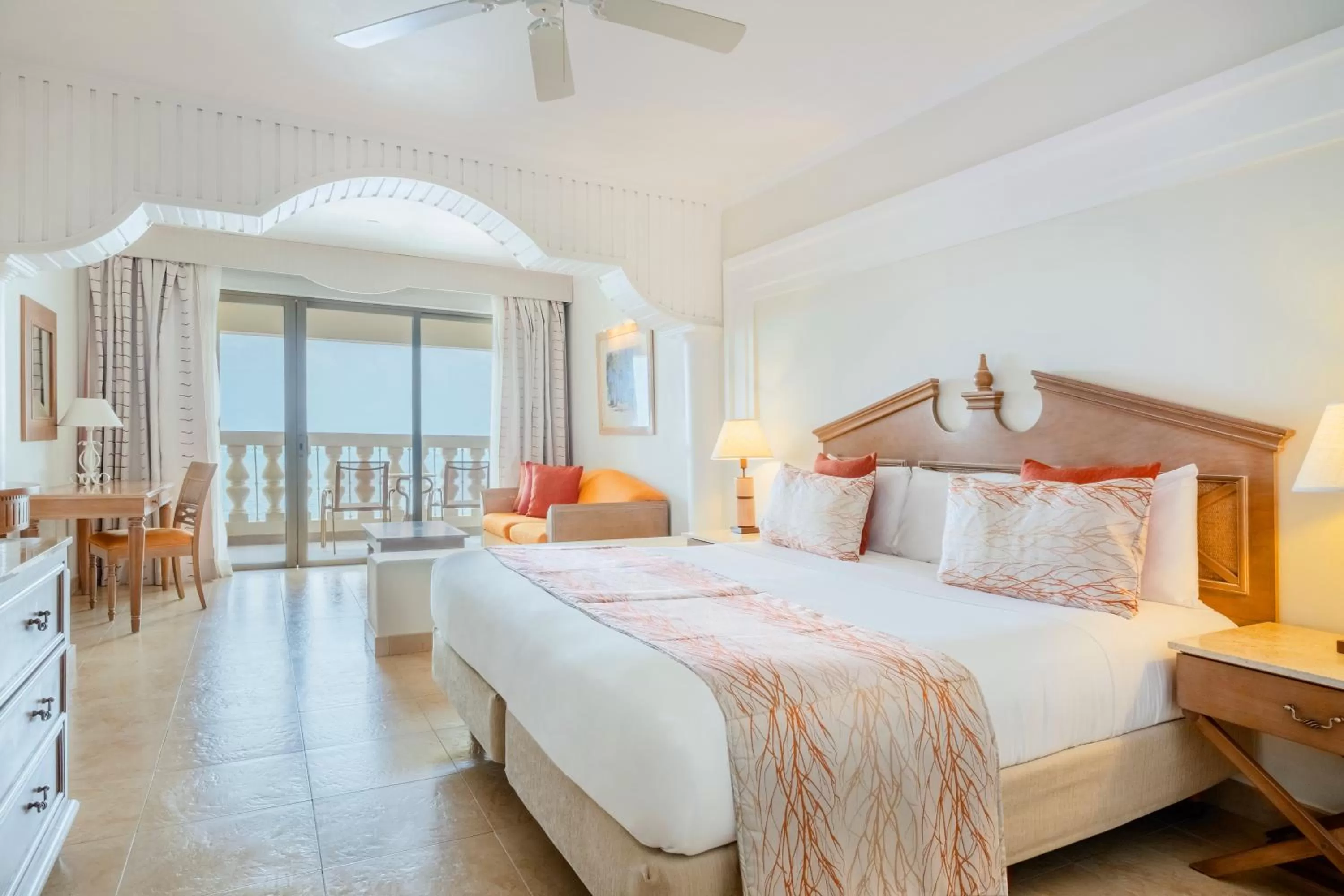 Bed in Iberostar Waves Rose Hall Beach - All Inclusive