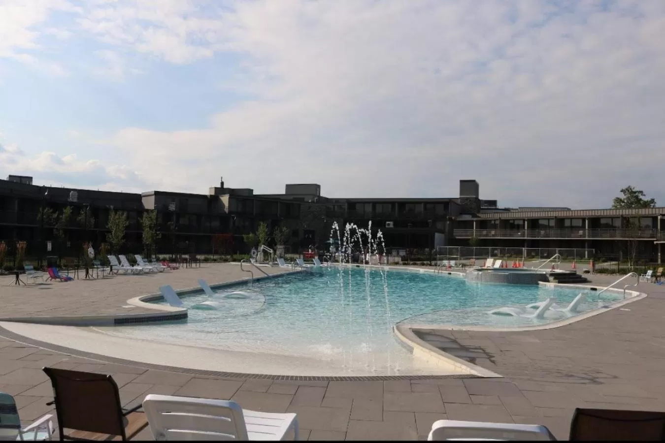 Swimming pool in Wyndham Lancaster Resort and Convention Center