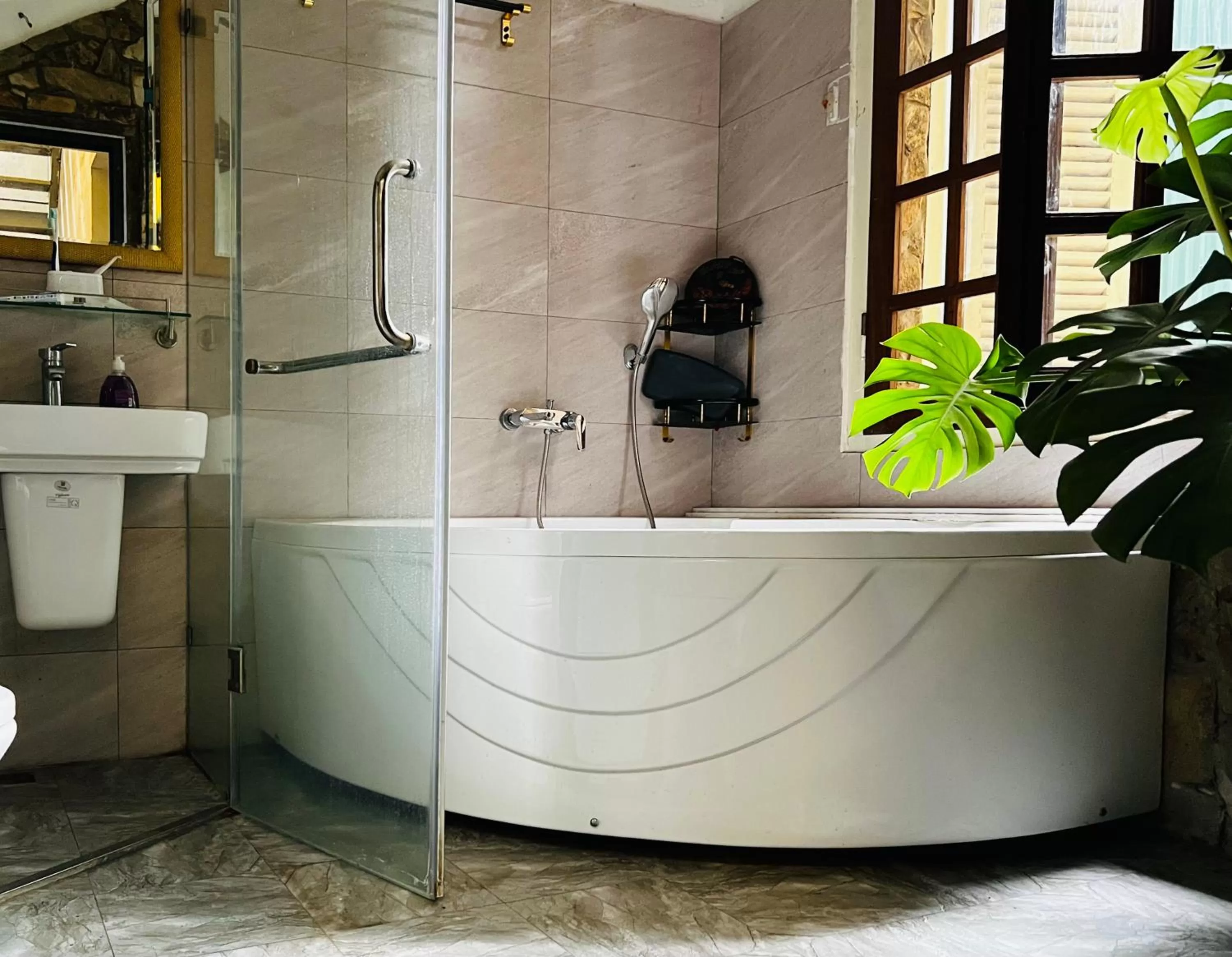 Bathroom in The First Ba Trieu Ha Noi