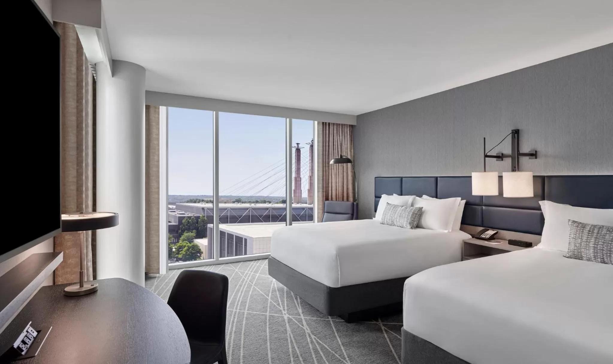 Photo of the whole room, Bed in Loews Kansas City