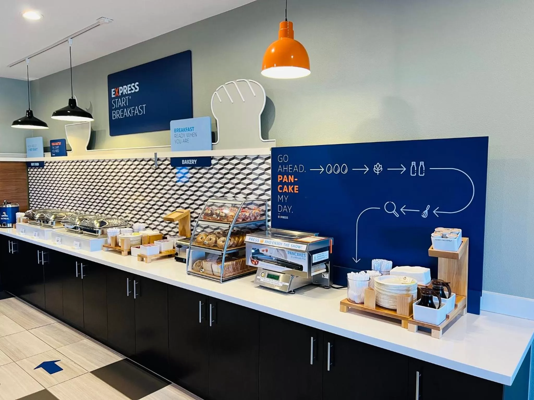 Breakfast in Holiday Inn Express & Suites Salinas by IHG