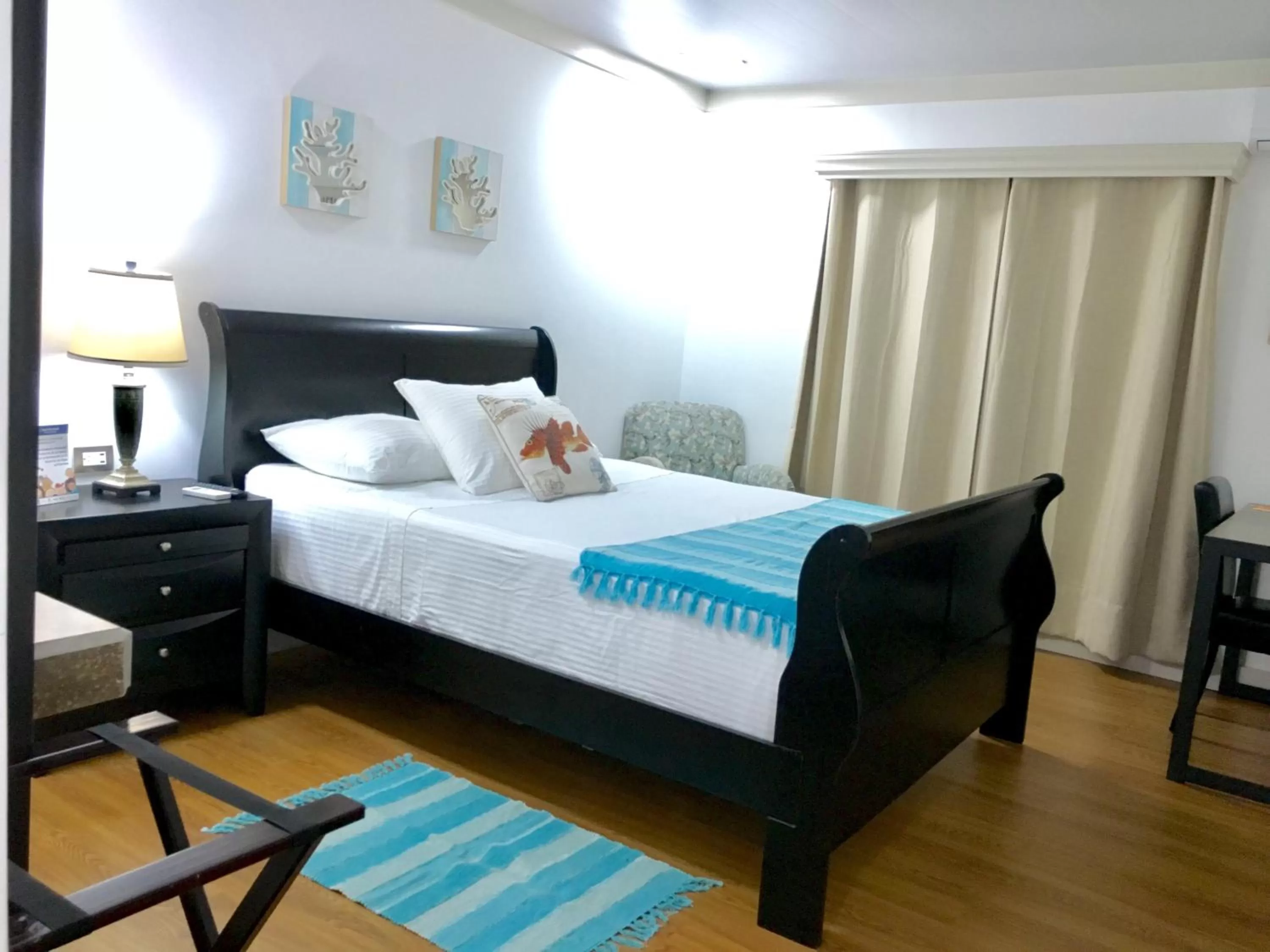 Bedroom, Bed in Hotel Zima