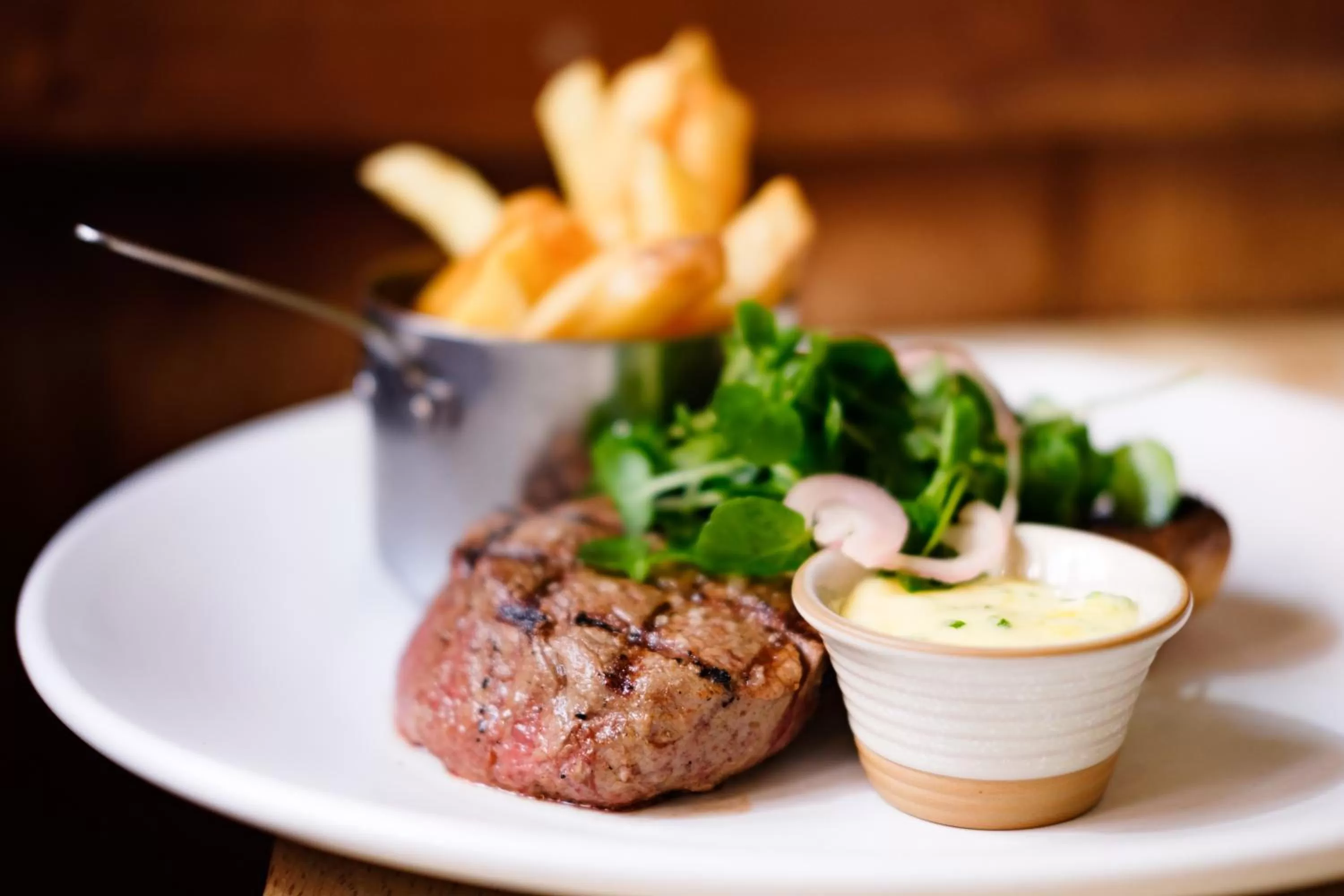 Dinner in Wykeham Arms