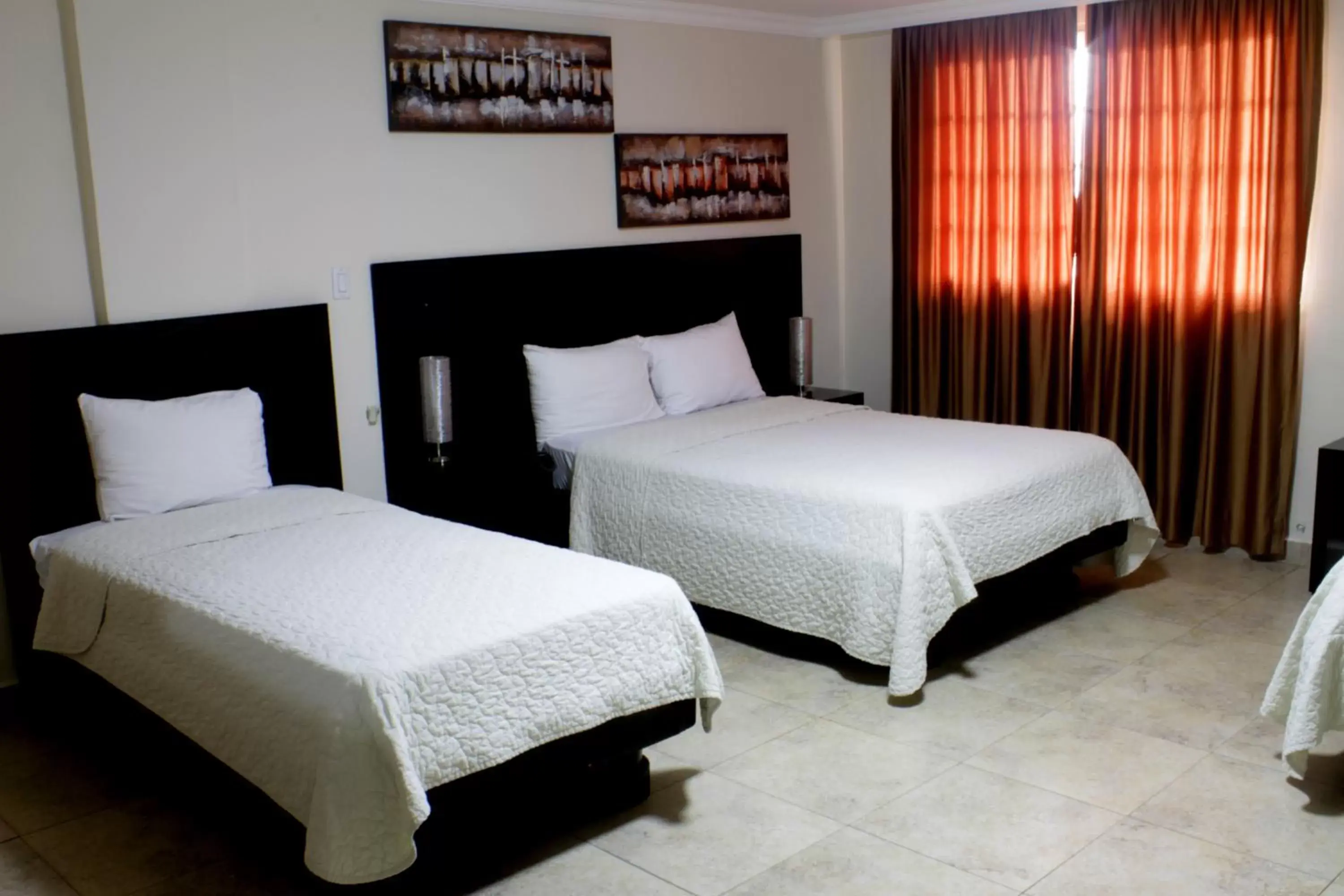 Standard Triple Room in Hotel Terranova Standard Triple Room in Hotel Terranova