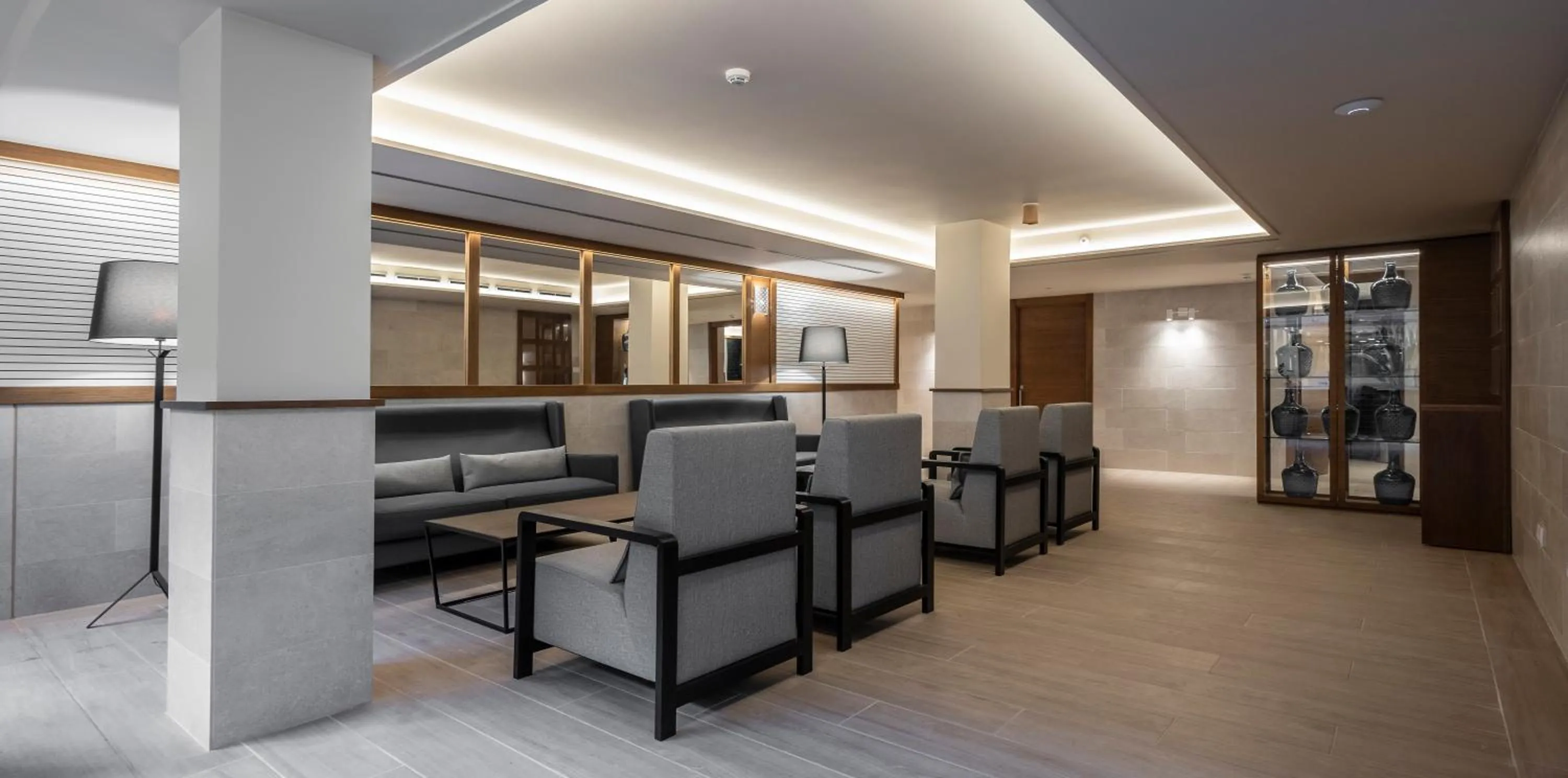 Communal lounge/ TV room in Rosamar Es Blau 4*s - Adults Only