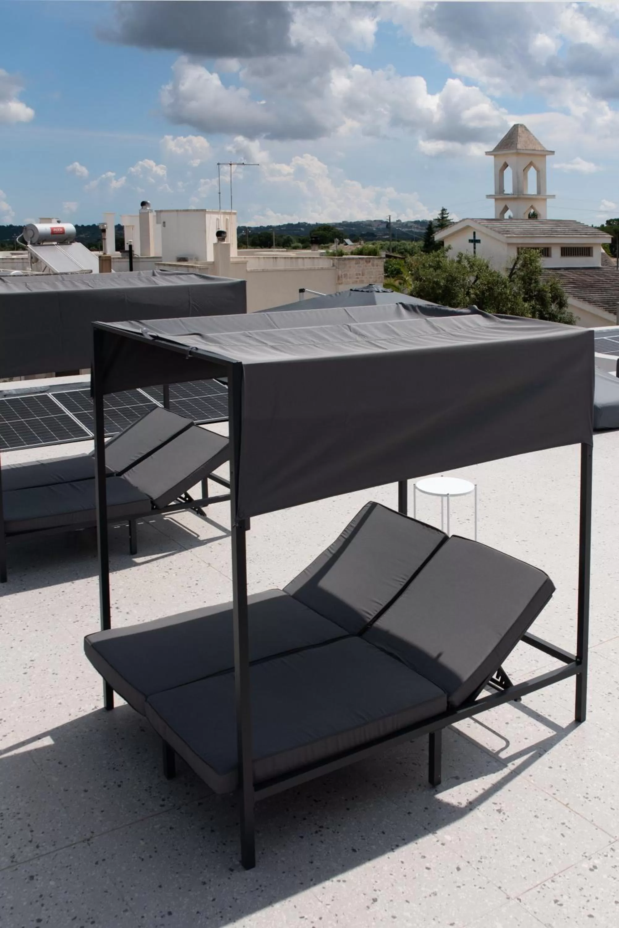 Day in Lisetta Gardens Boutique & Suites