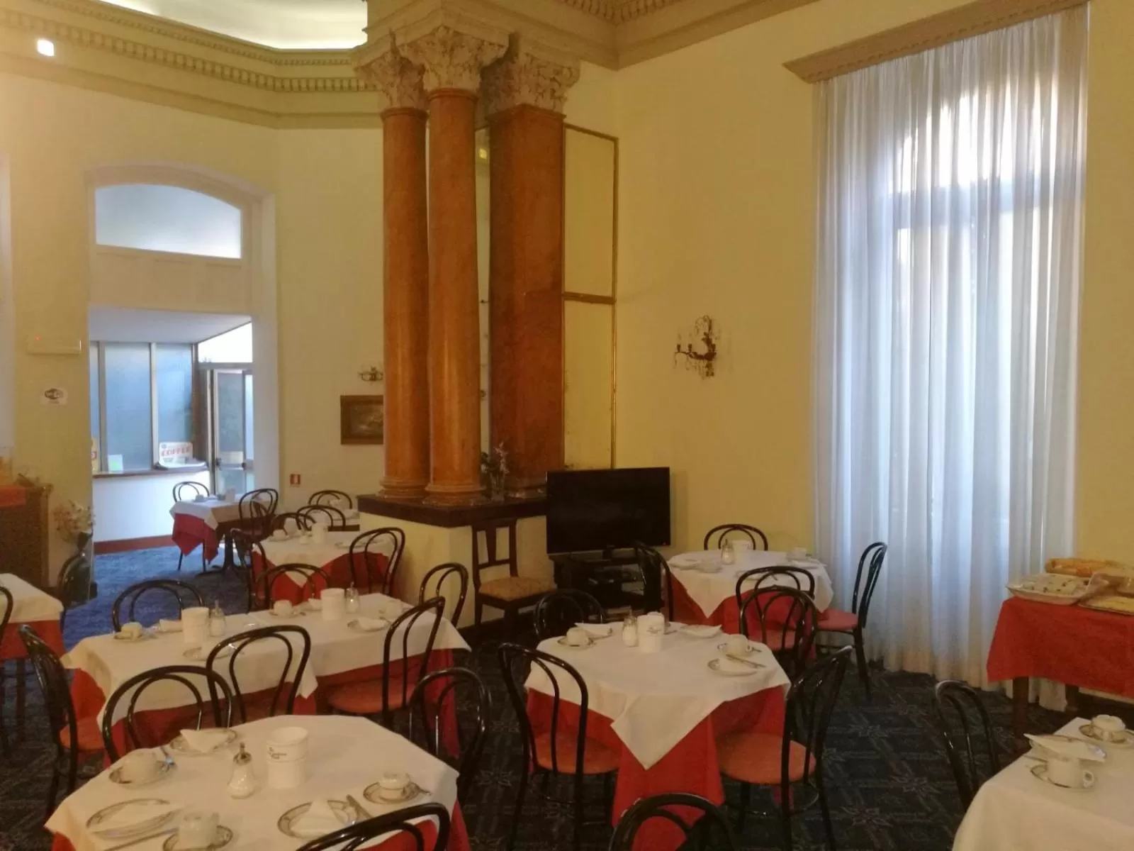 Lounge or bar in Hotel Villa Delle Rose