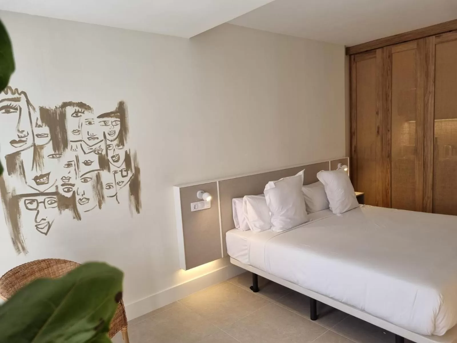 Bed in Reina Victoria Velázquez