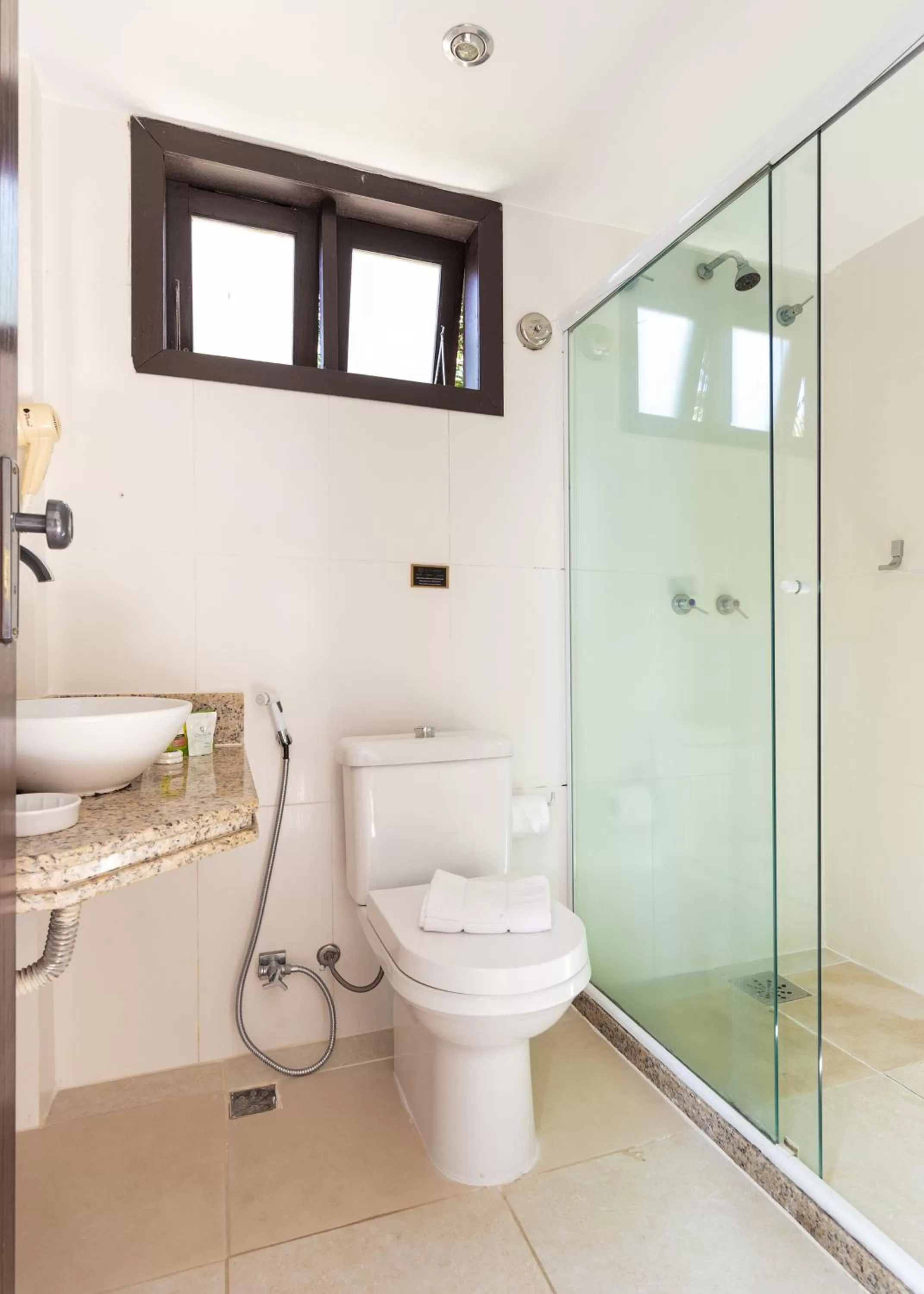 Shower in Costa do Sol Boutique Hotel