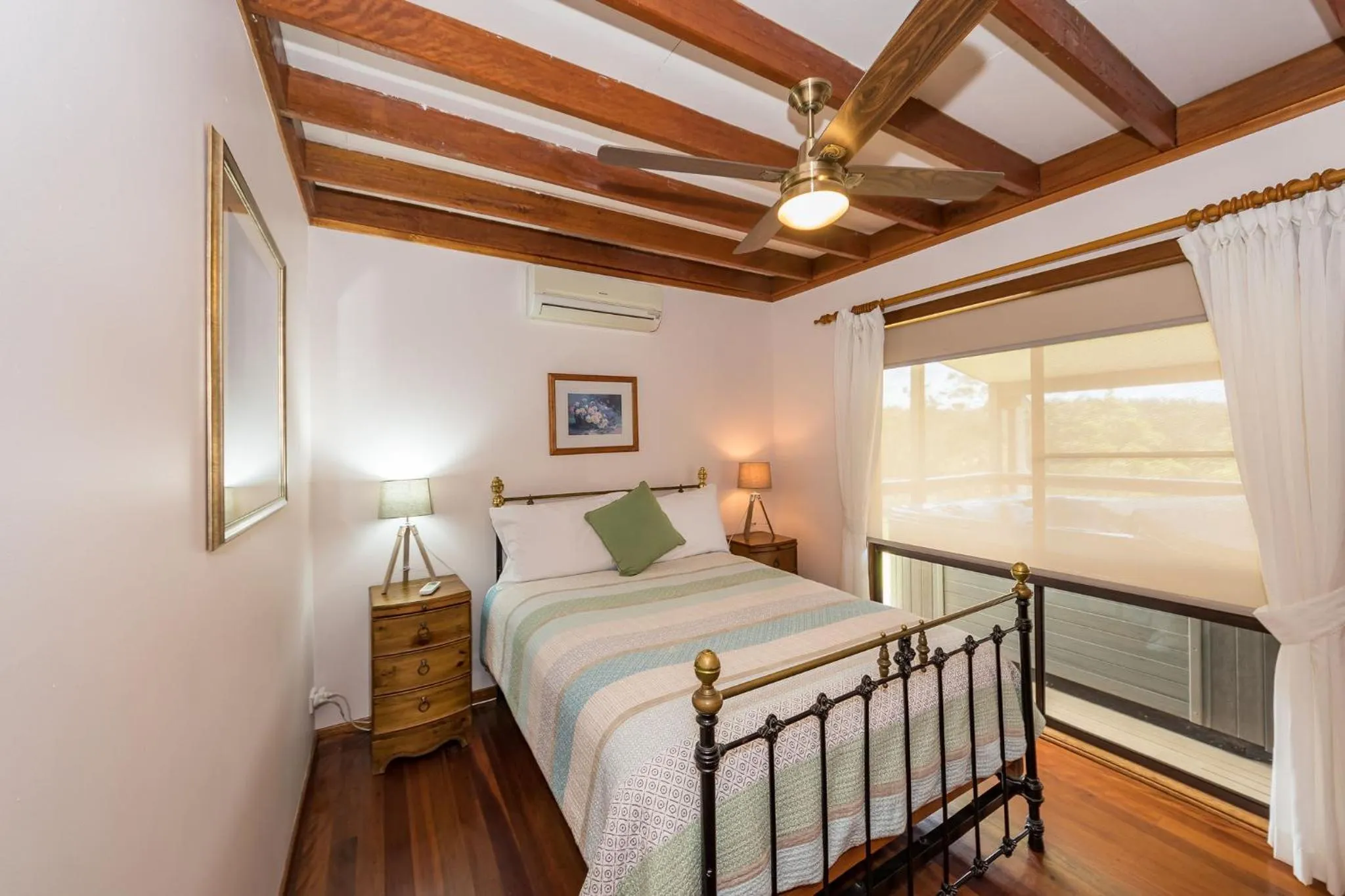 Bed in Clarendon Forest Retreat