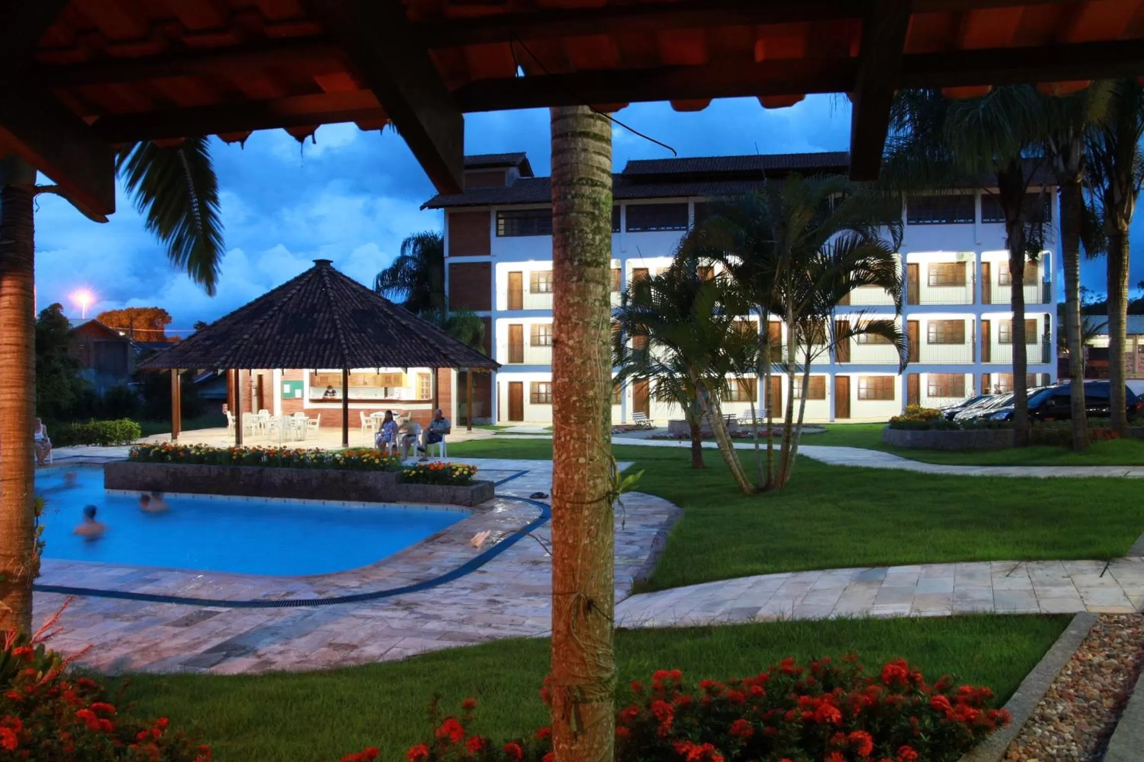 Entertainment, Swimming Pool in Bartholo Plaza Hotel