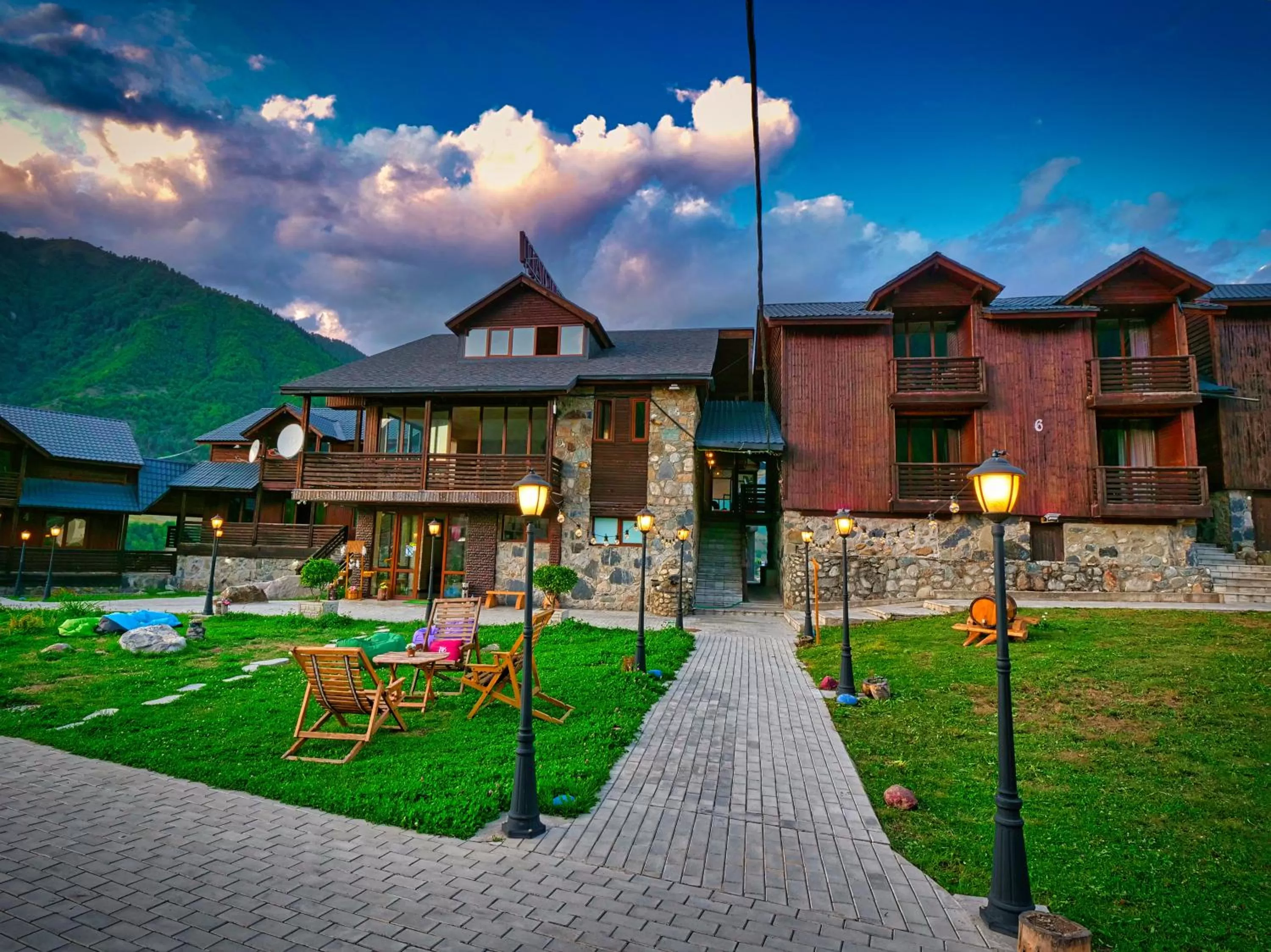 Property building in Hotel Banguriani