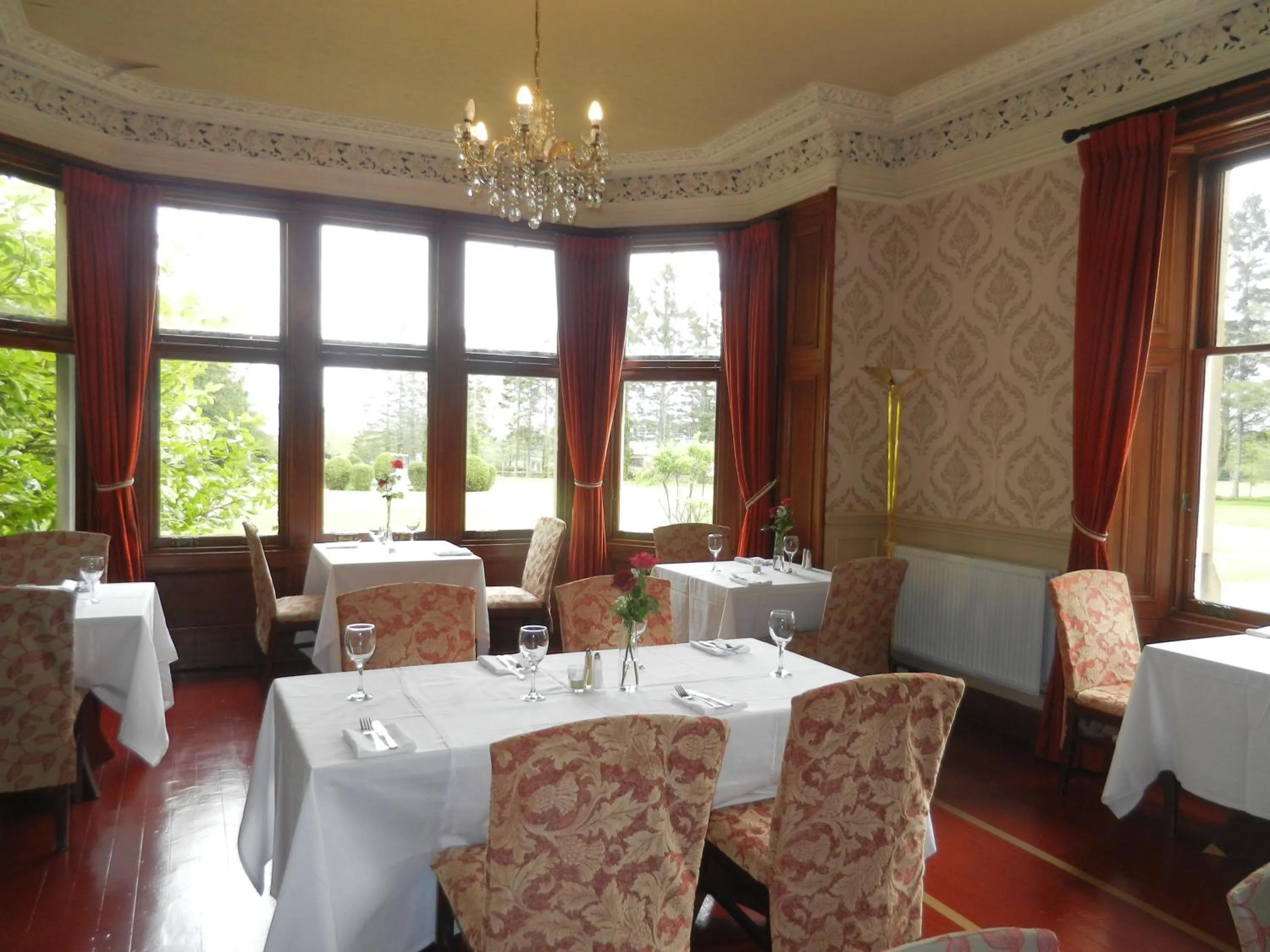 Restaurant/places to eat in Mansfield Castle Hotel