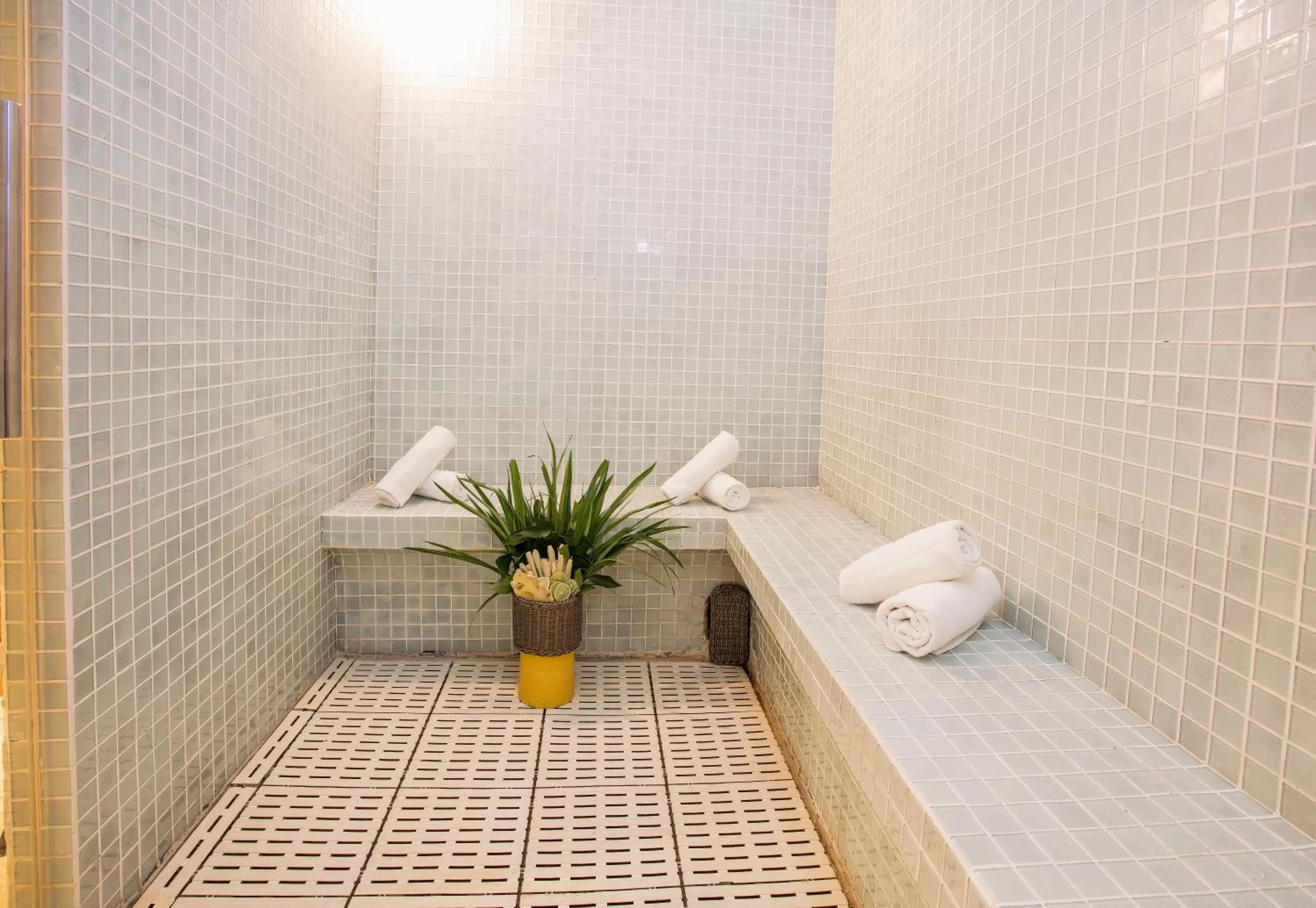 Steam room in Dalat Edensee Lake Resort & Spa