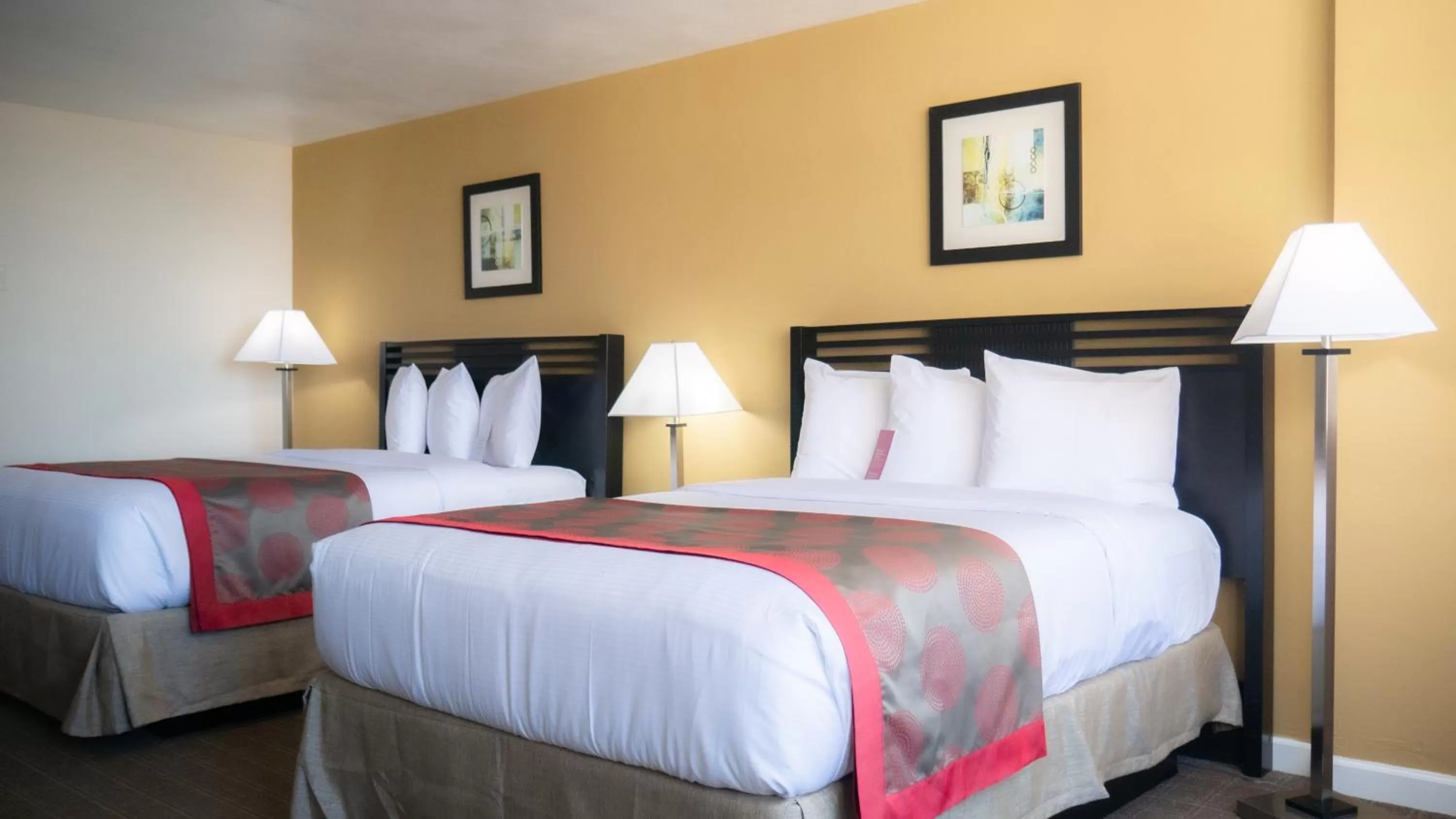 Bed in Ramada Plaza by Wyndham Marco Polo Beach Resort