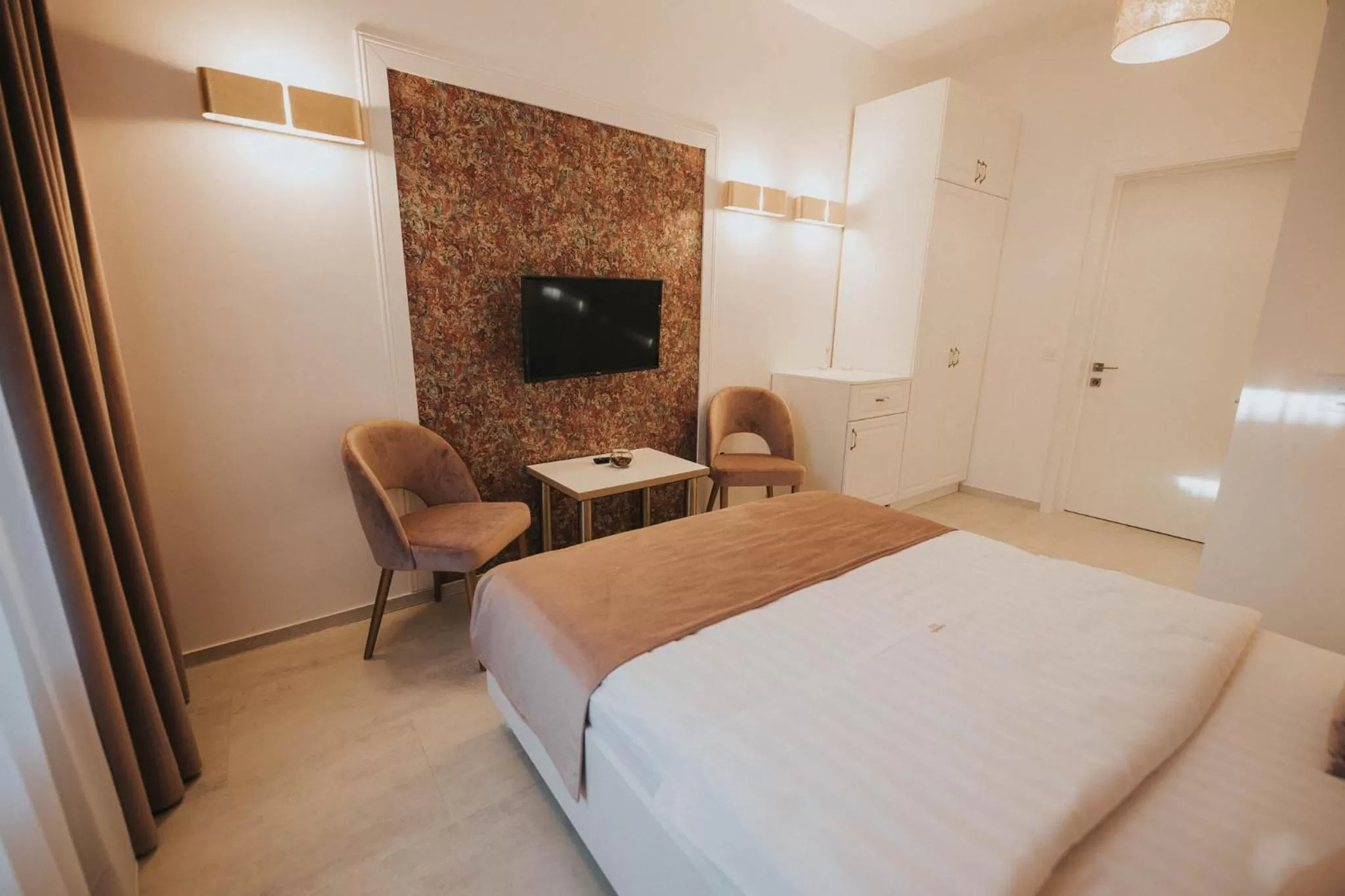 Photo of the whole room, Bed in Hotel Marabella