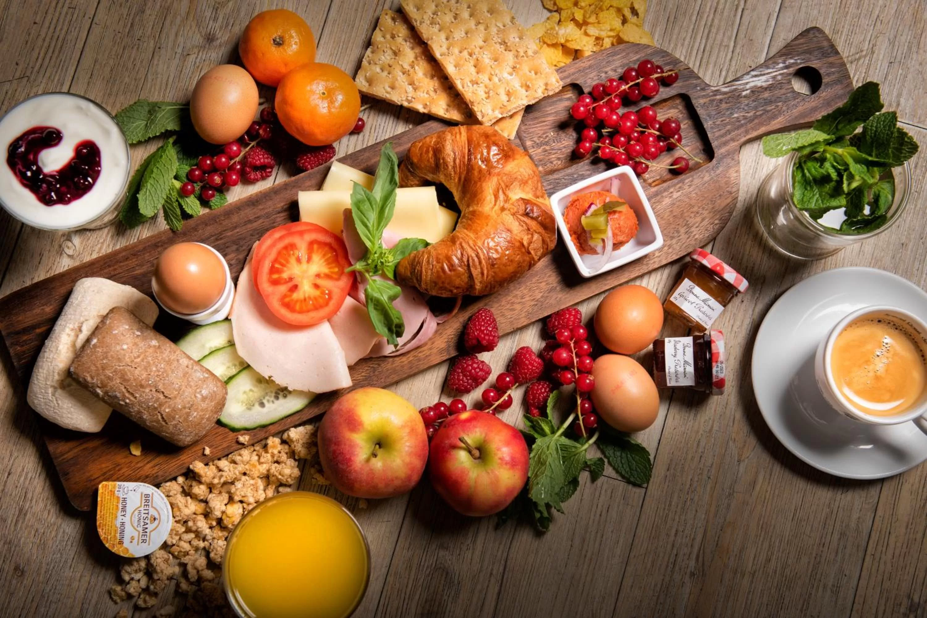 Restaurant/places to eat in Hotel et le Cafe de Paris