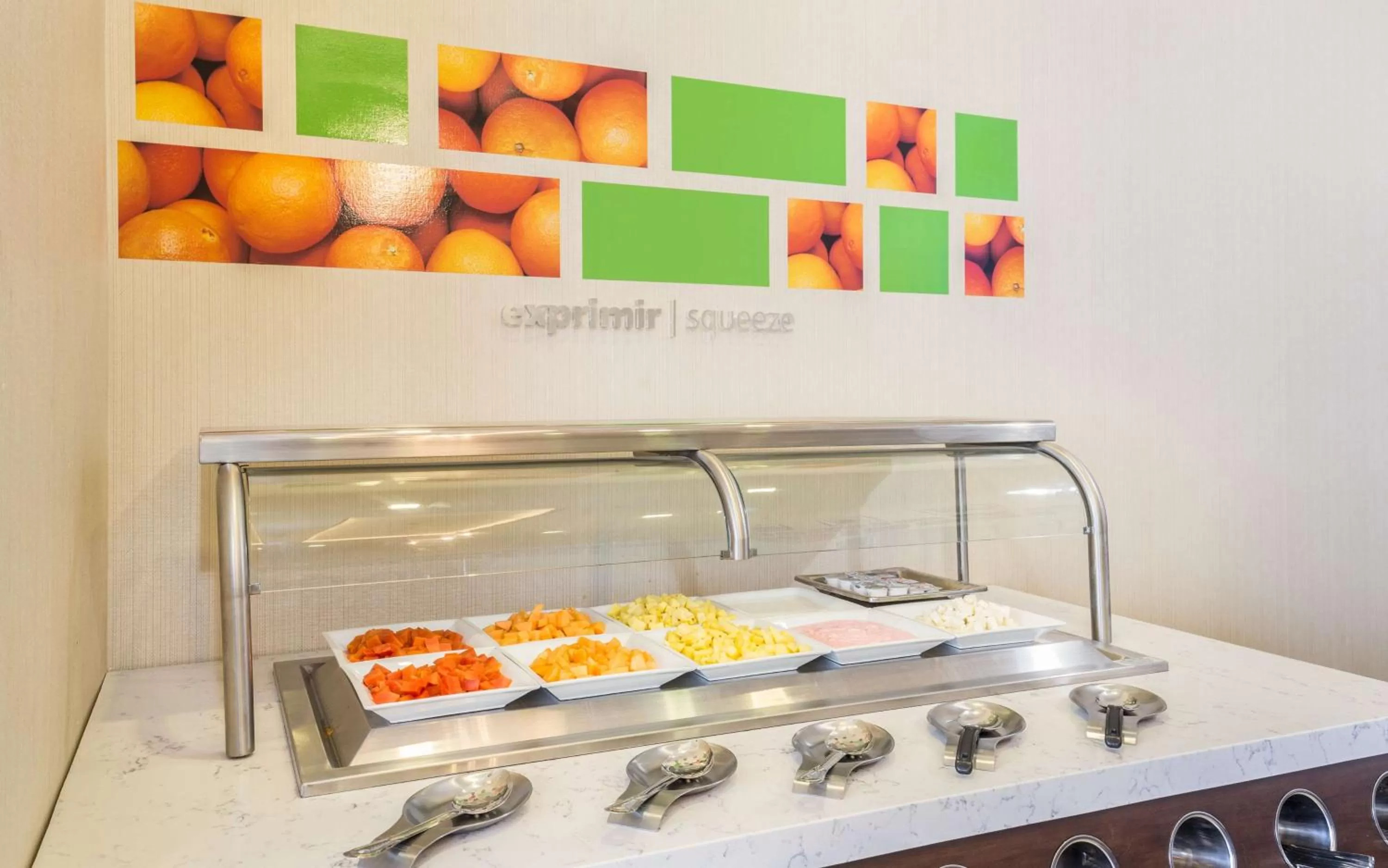 Buffet breakfast in Hampton Inn By Hilton Tijuana